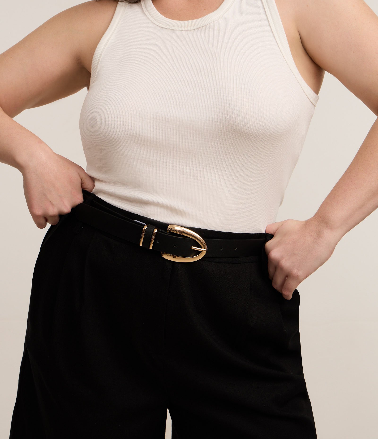 Cinto Médio em PU com Fivela Oval Curve & Plus Size Preto 1