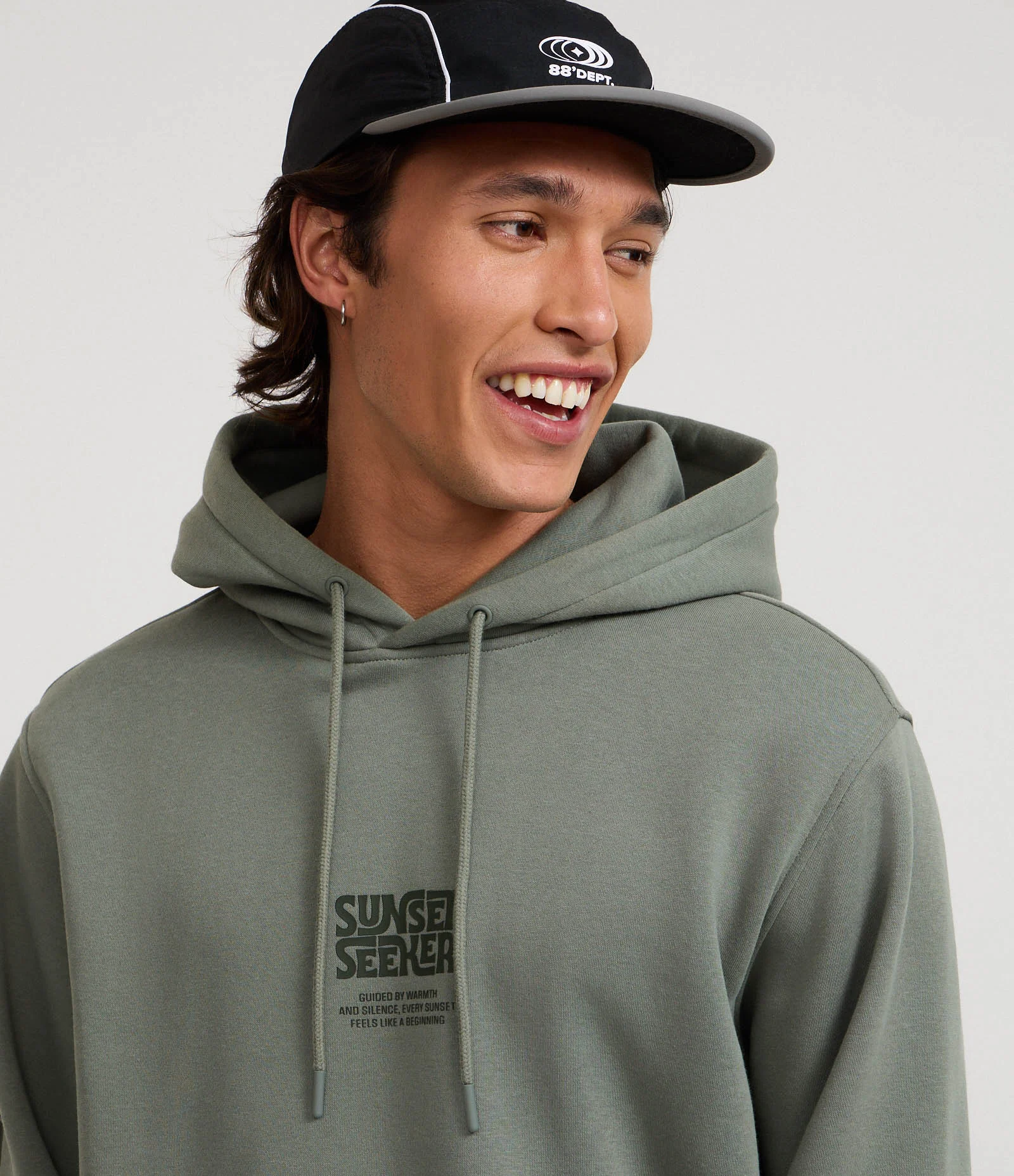 Casaco Comfort em Moletom com Felpa Bolso Canguru e Estampa Lettering Verde 4