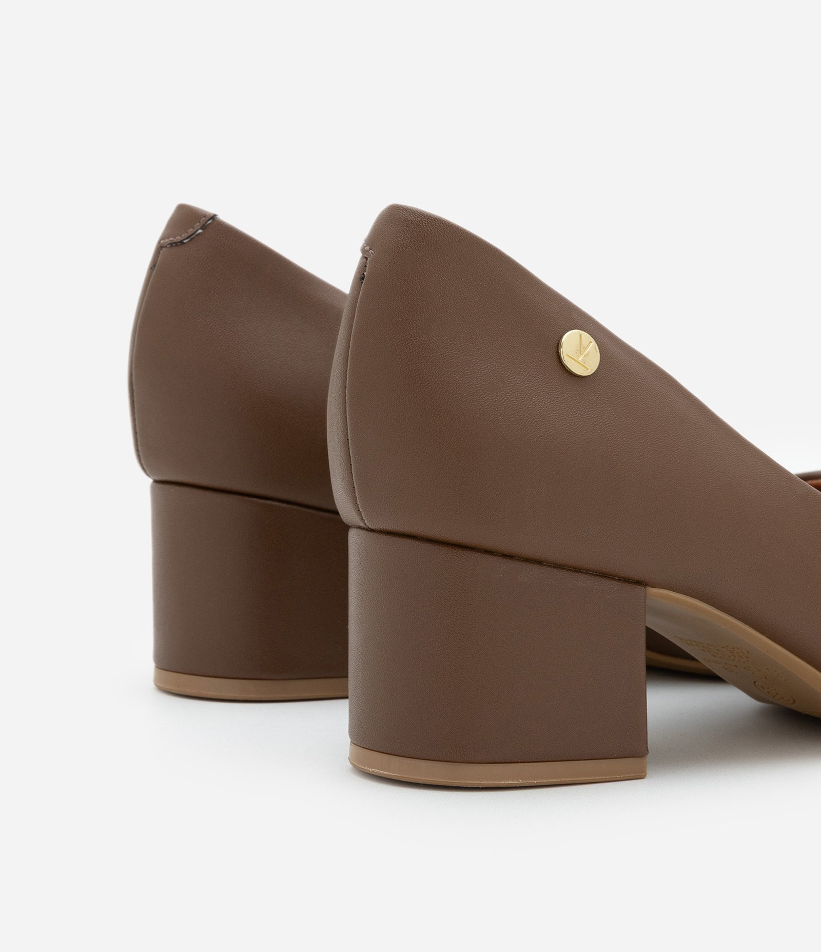 Sapato Scarpin Fechado com Salto Bloco Marrom 4
