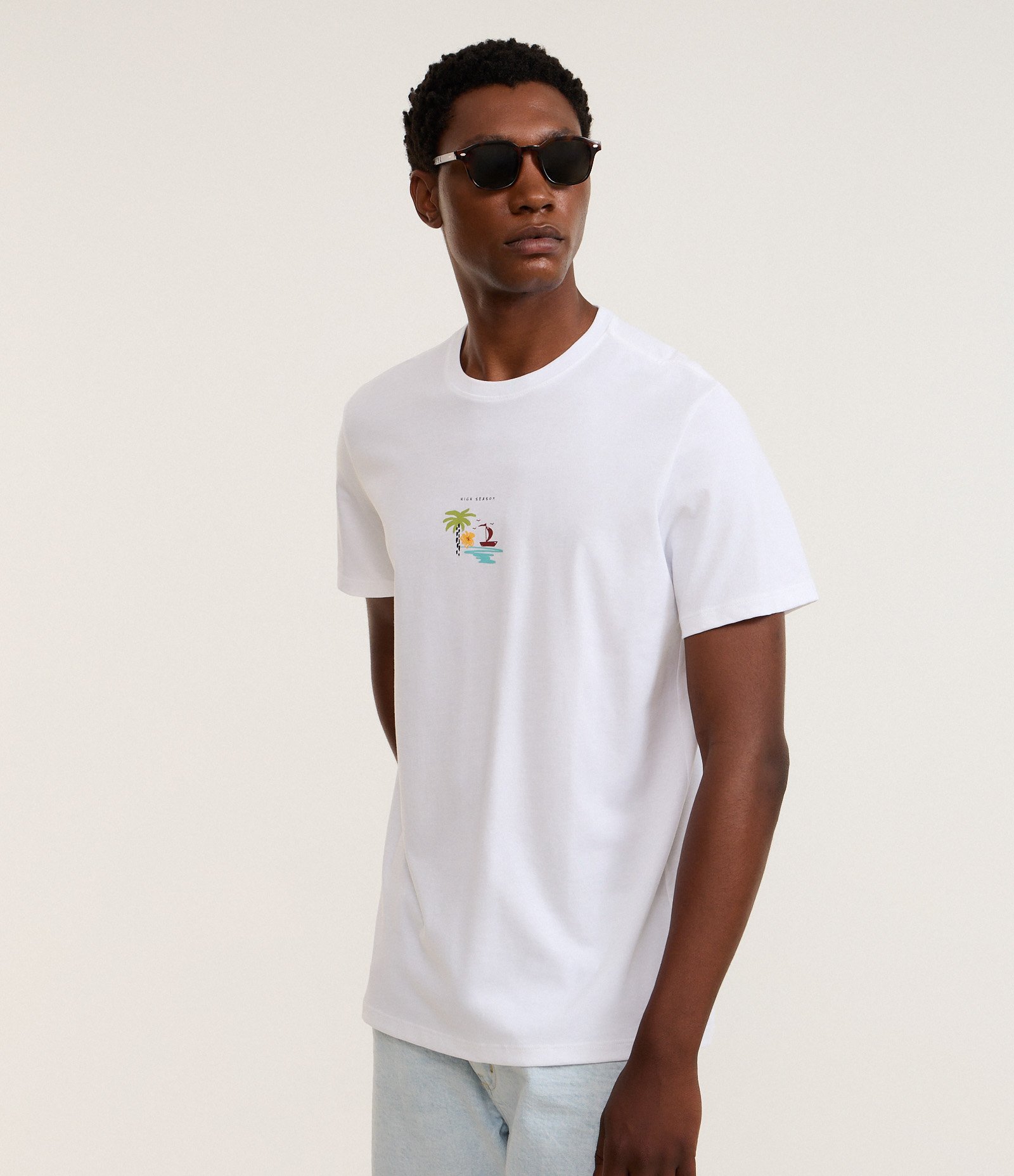 Camiseta Regular em Algodão com Estampa High Season Aquarela Branco 1
