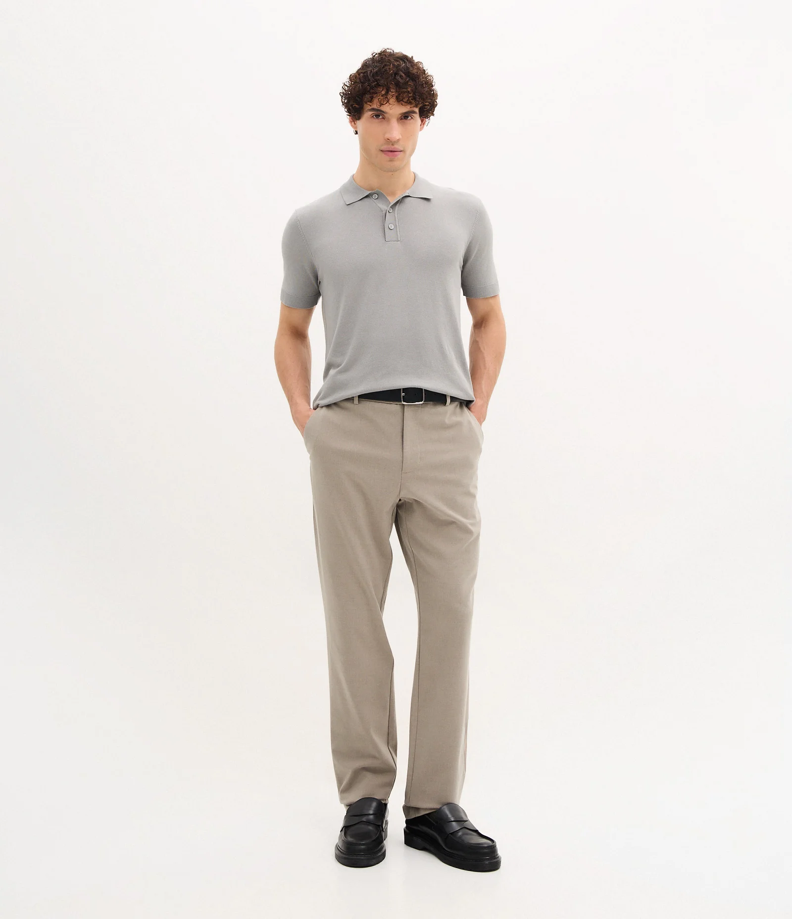 Calça em Viscose Alfaiatada com Cós Elástico Cinza Médio 1