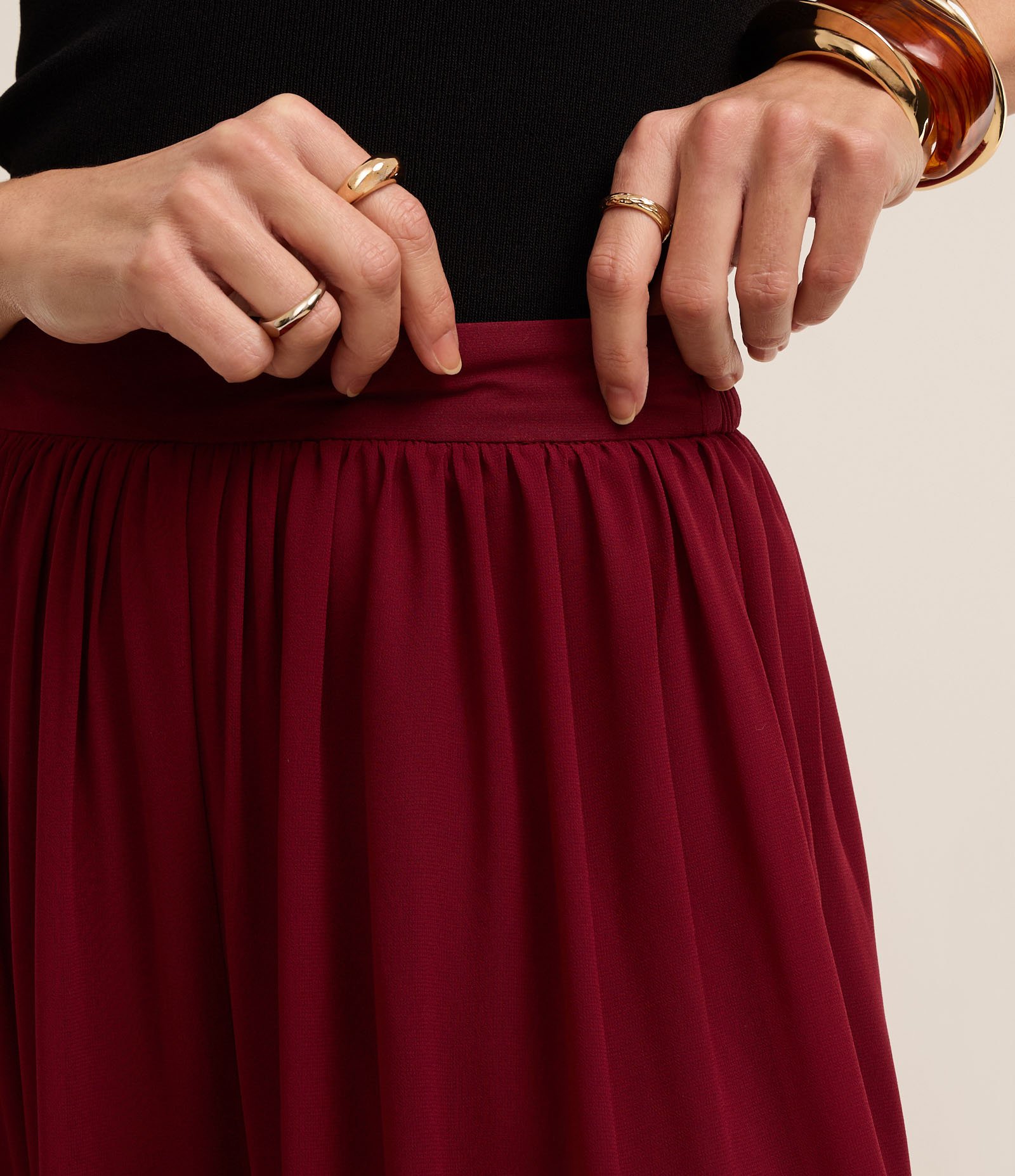 Calça Balloon em Crepe com Transparência e Cós Reto Bordô 4