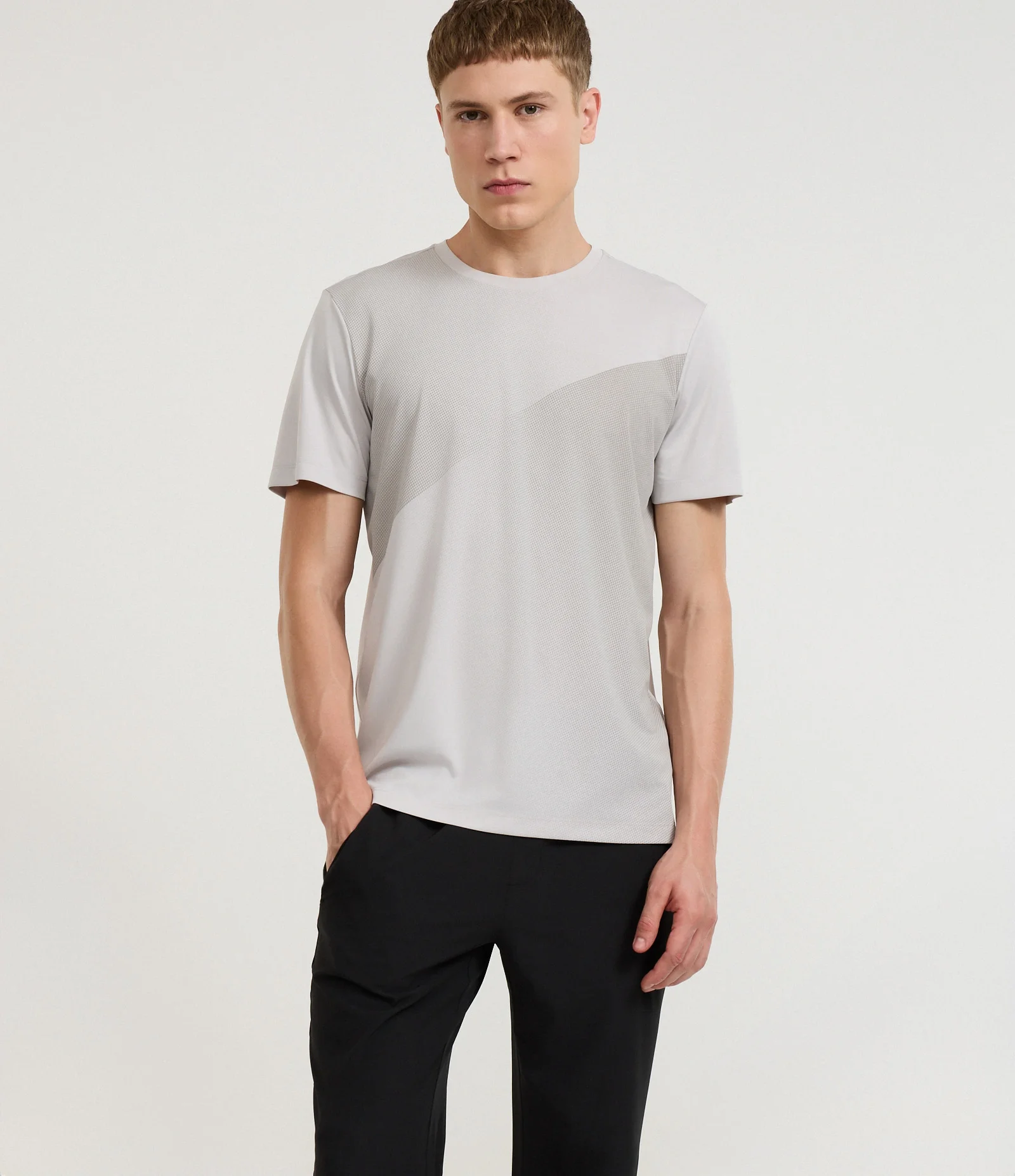 Calça Esportiva em Microfibra Liso Reta Preto 3