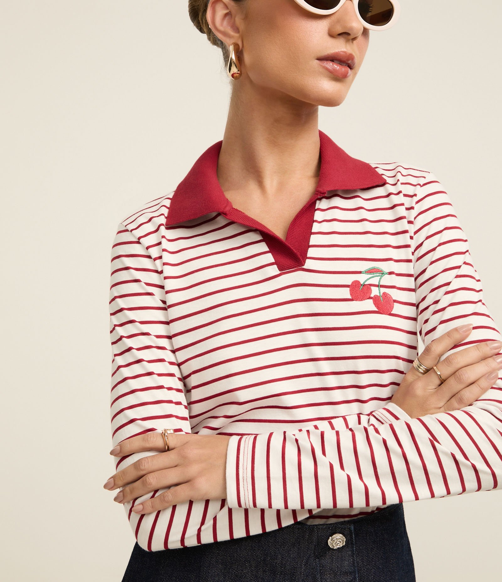 Blusa Listrada em Algodão com Gola Polo e Bordado Cereja Bicolor 4