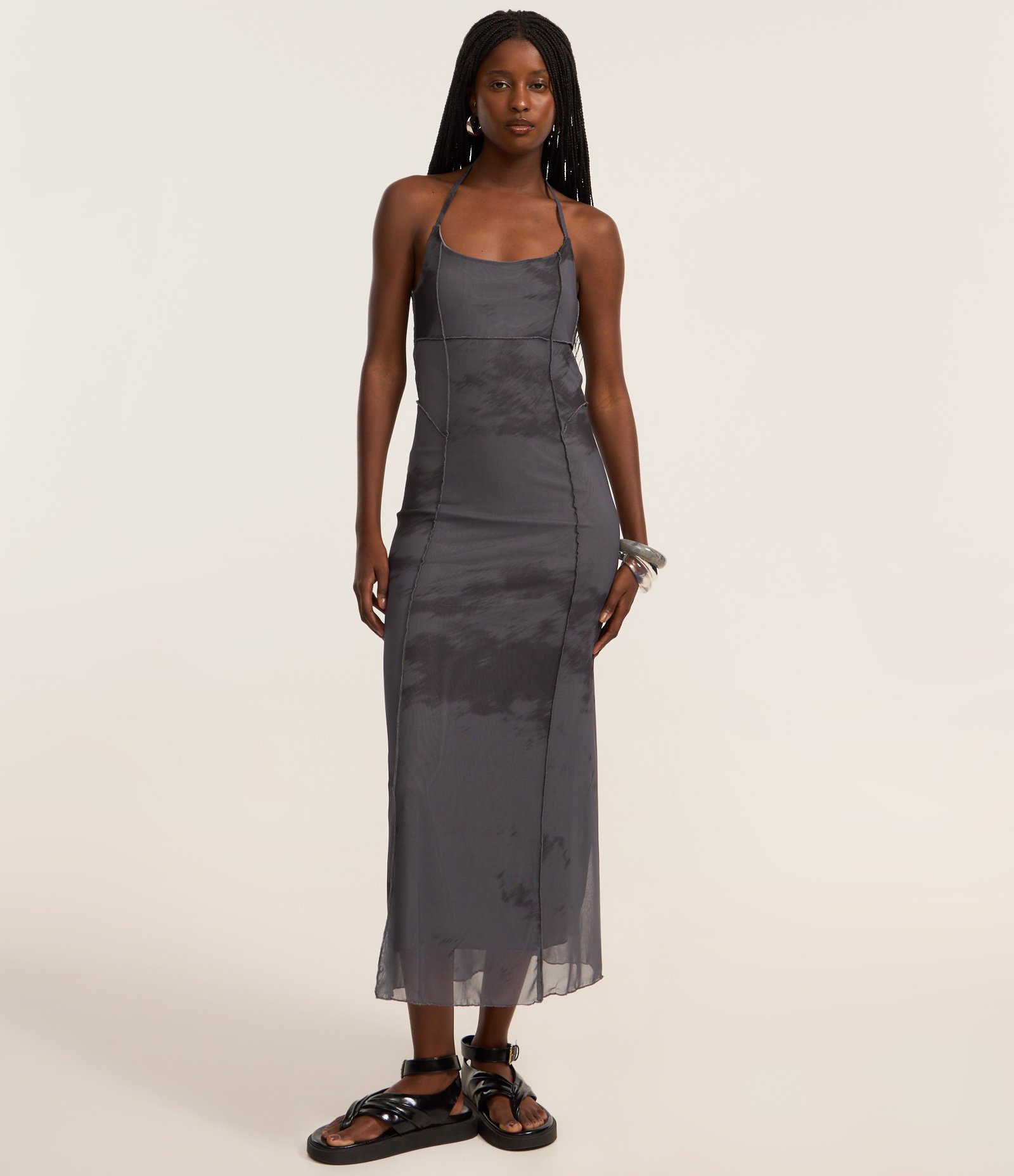 Vestido Longo em Tule com Alça Fina e Estampa Manchadinha Cinza 3