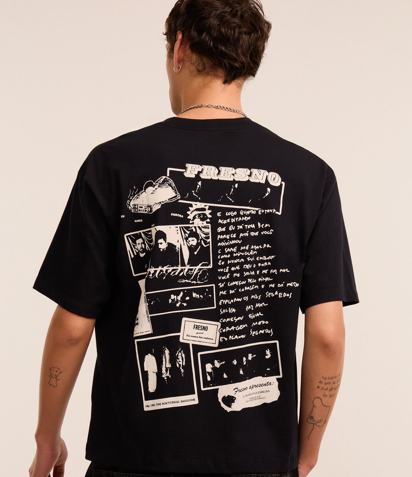 Camiseta Boxy em Algodão com Estampa da Banda Fresno Preto 1