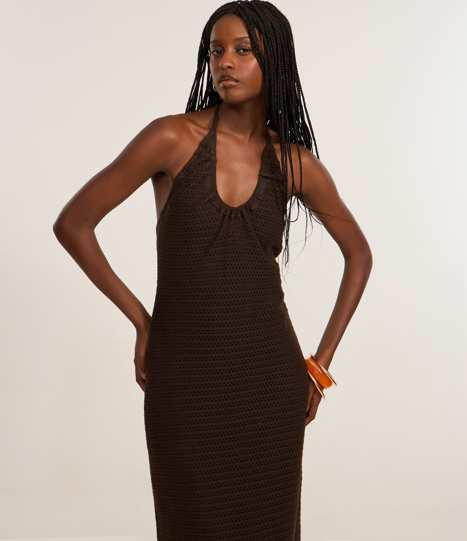 Vestido Longo em Tricô com Decote Frente Única Marrom 3