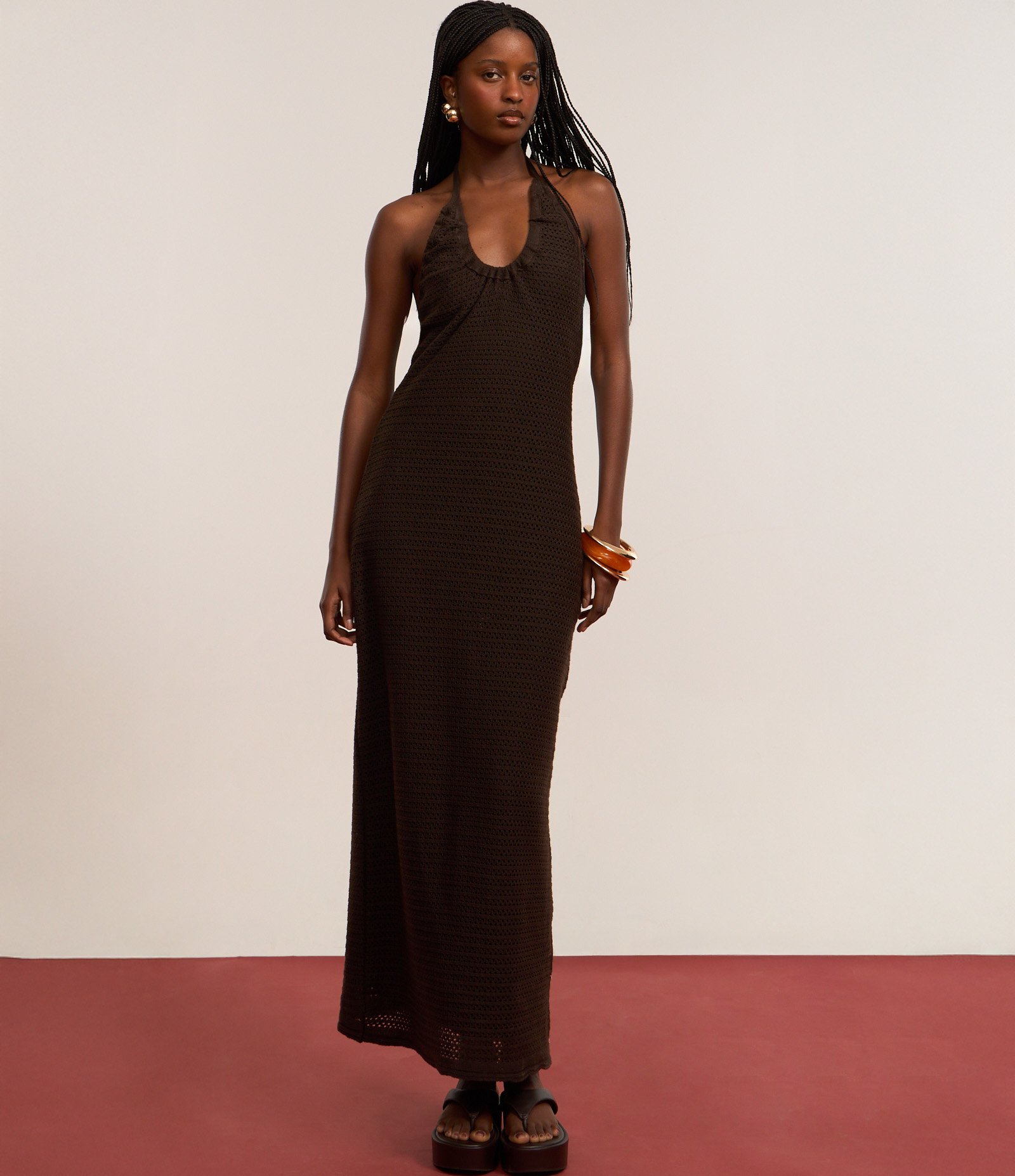Vestido Longo em Tricô com Decote Frente Única Marrom 5