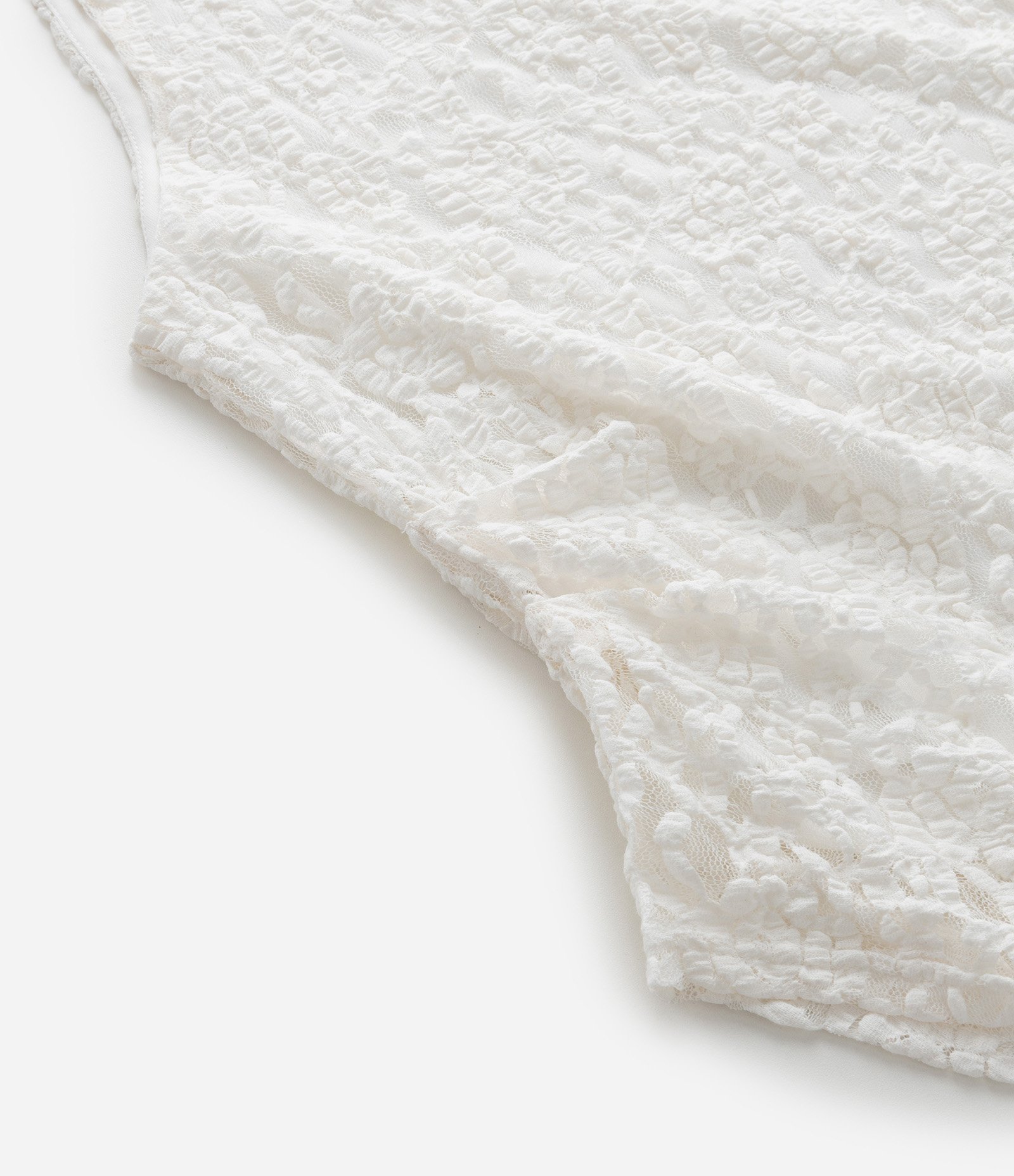 Blusa sem Manga em Renda com Barra Assimétrica Curve & Plus Size Branco 5