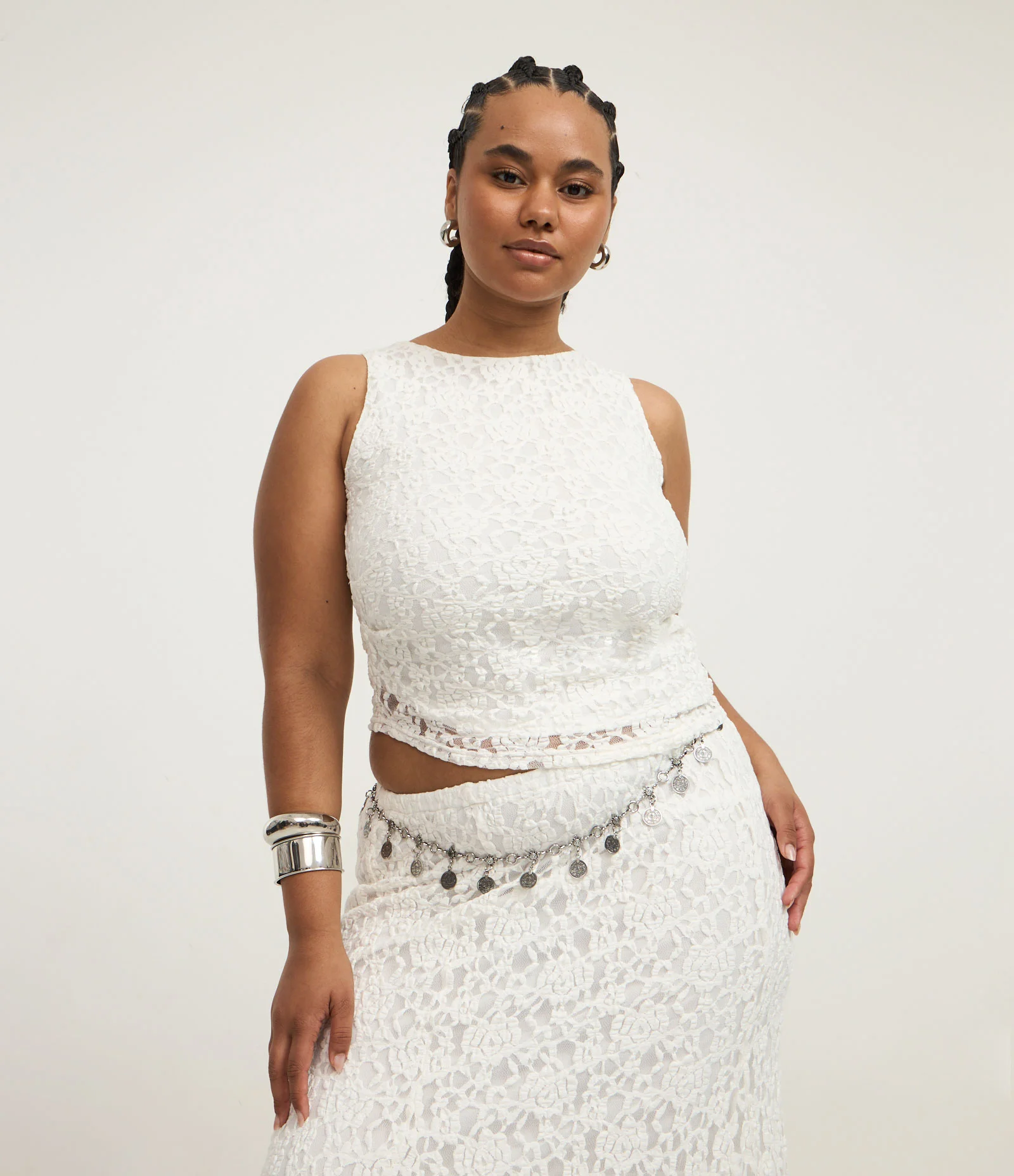 Blusa sem Manga em Renda com Barra Assimétrica Curve & Plus Size Branco 1