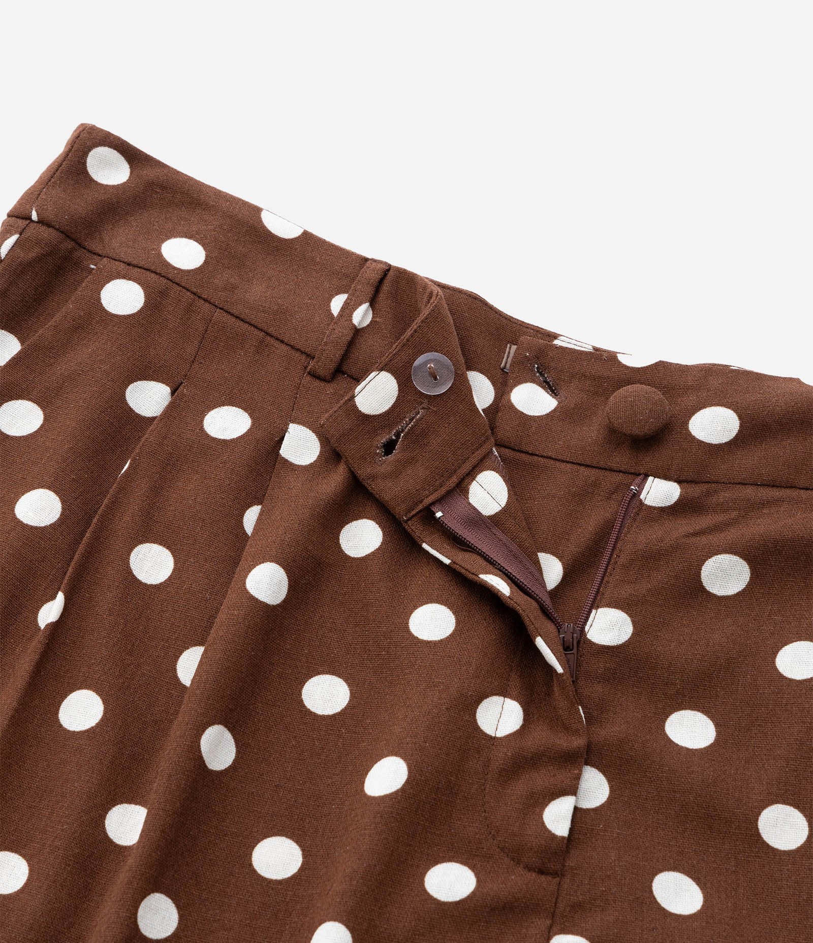 Short em Viscolinho com Estampa Poá Curve & Plus Size Marrom 8