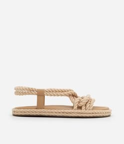 Sandália Rasteira com Tiras de Cordas