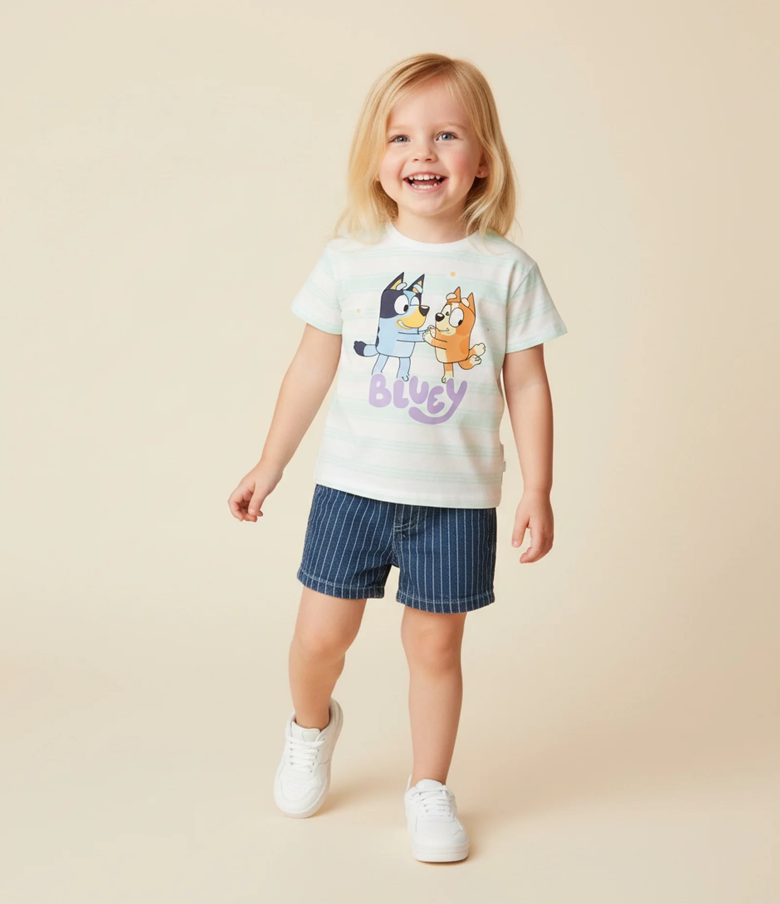 Camiseta Infantil Listrada com Estampa Bluey e Bingo - Tam 1 a 6 Off White/Verde Claro 1