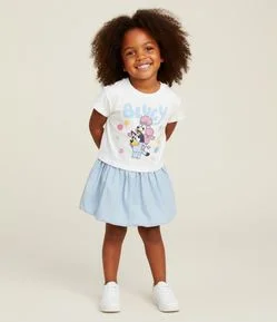 Camiseta Infantil Relaxed com Florzinhas Aplicadas Bluey e Coco - Tam 1 a 6 Anos