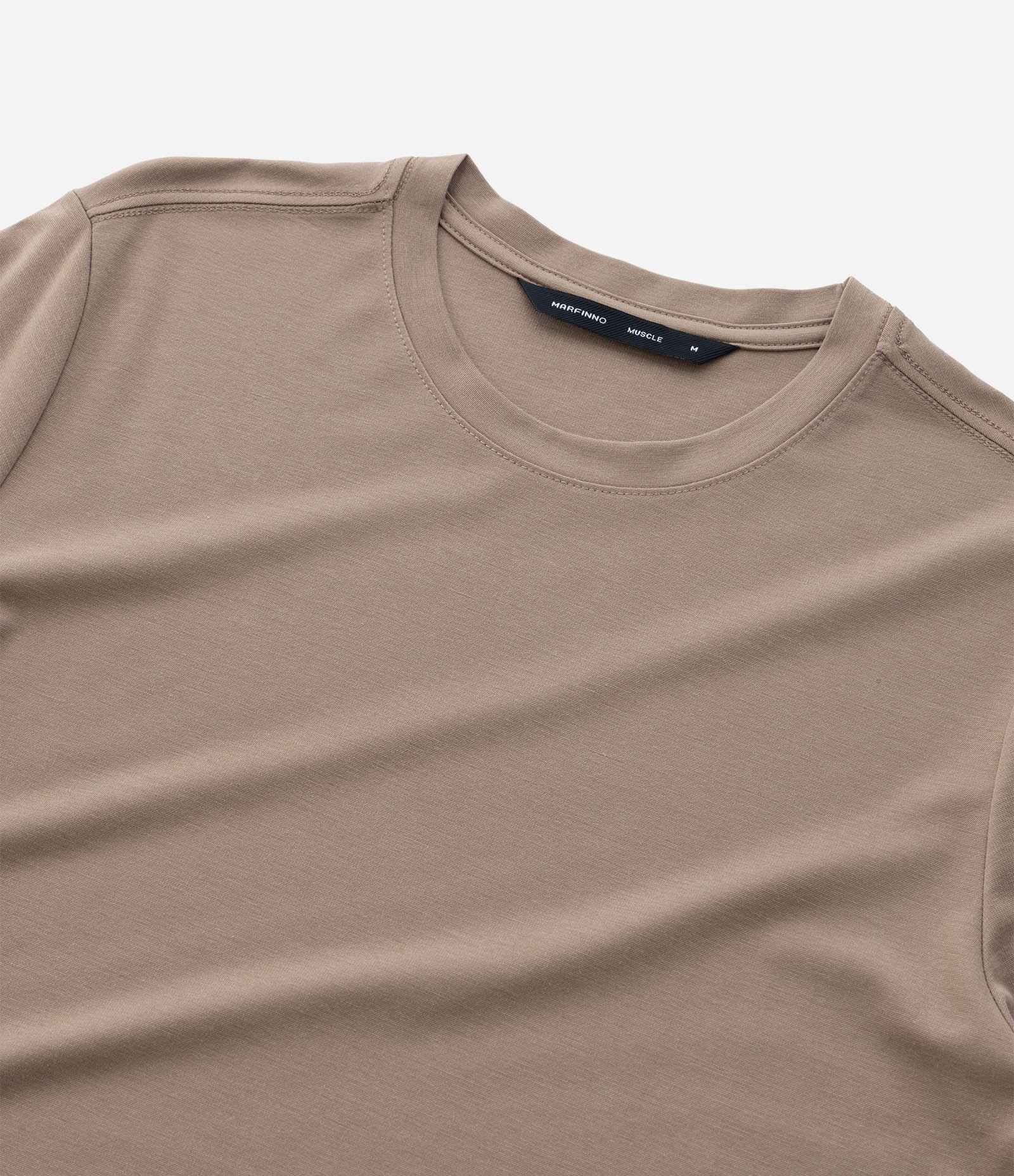 Camiseta Muscle em Viscose com Gola Redonda Bege 3