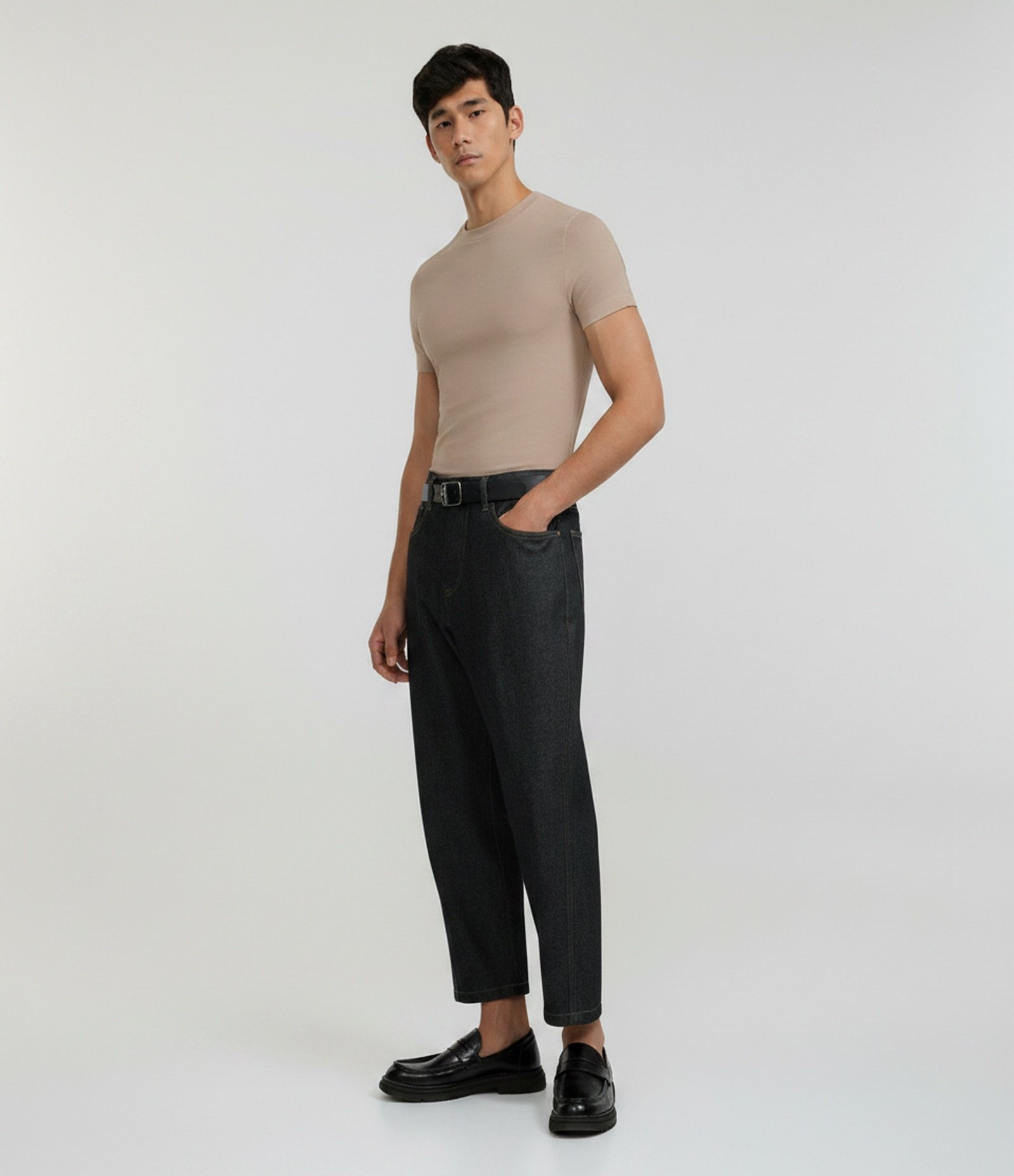 Camiseta Muscle em Viscose com Gola Redonda Bege 1