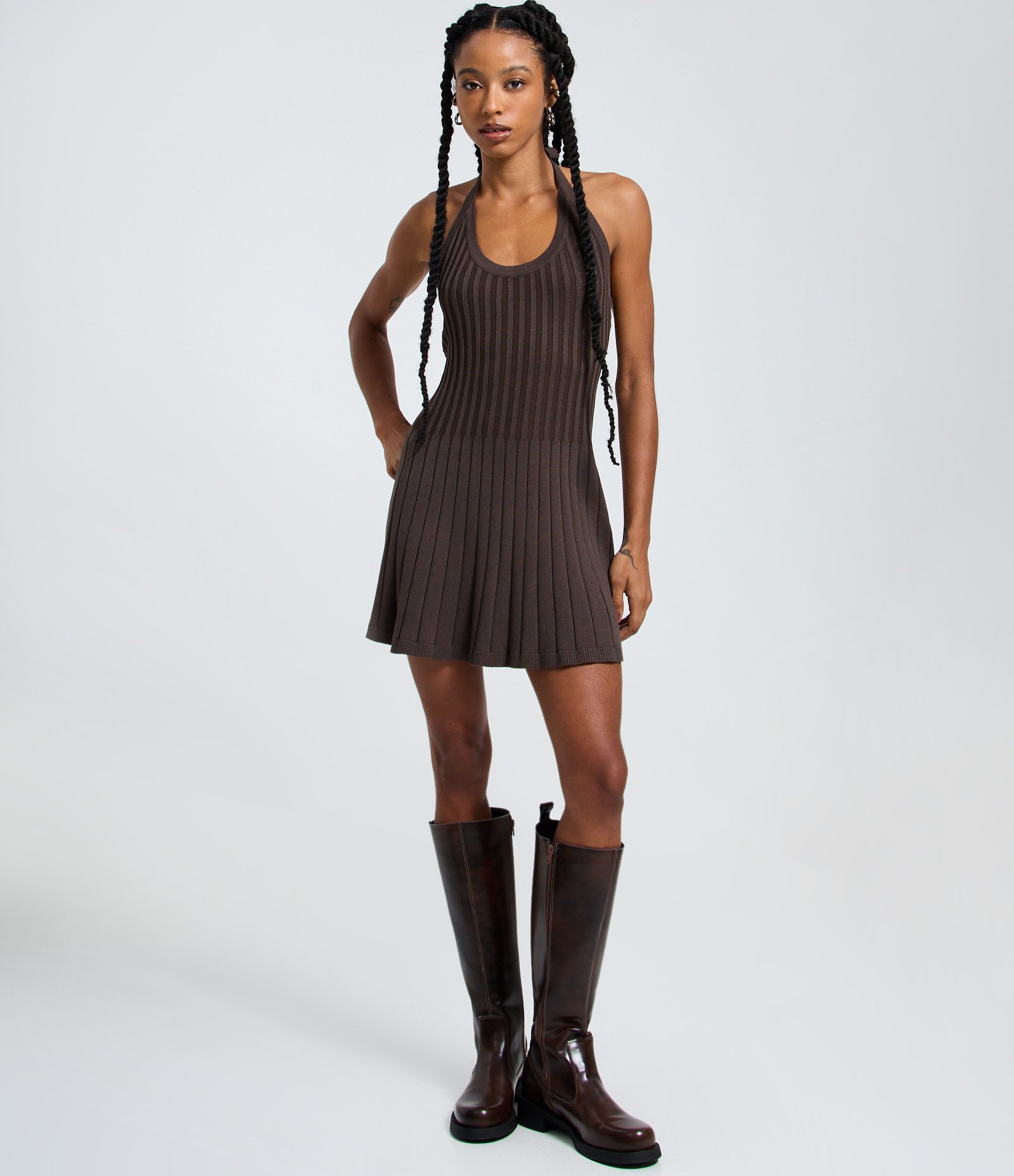 Vestido Evasê com Frente Única em Viscose com Efeito Tricô Texturizado Marrom Escuro 2