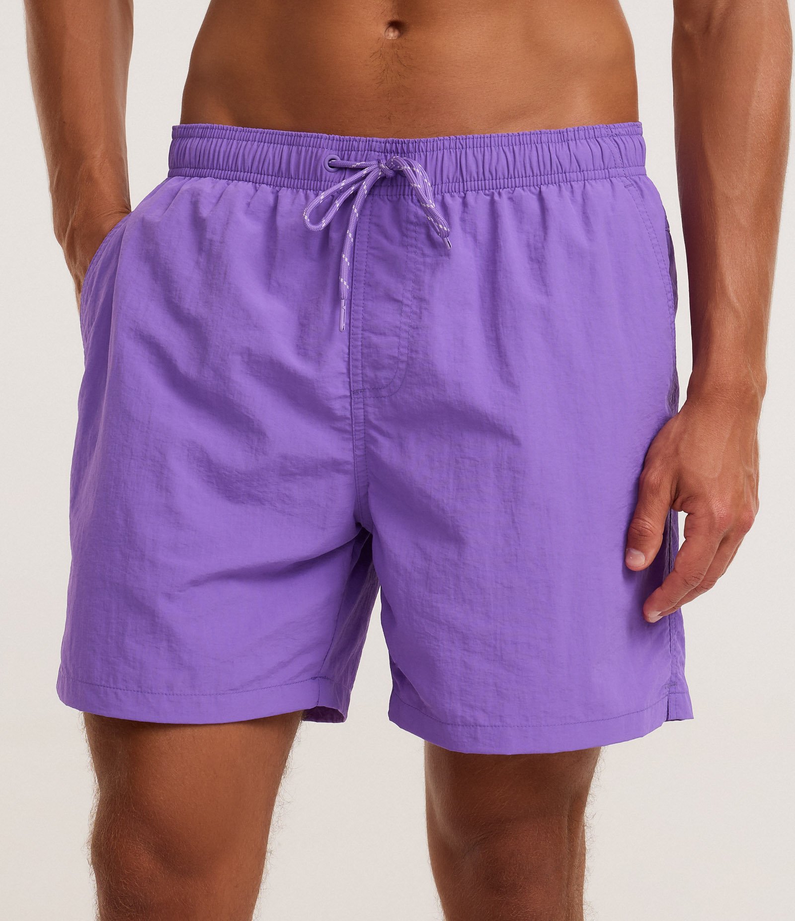 Bermuda de Banho Básica em Microfibra com Cós Elástico e Cordão Roxo 5
