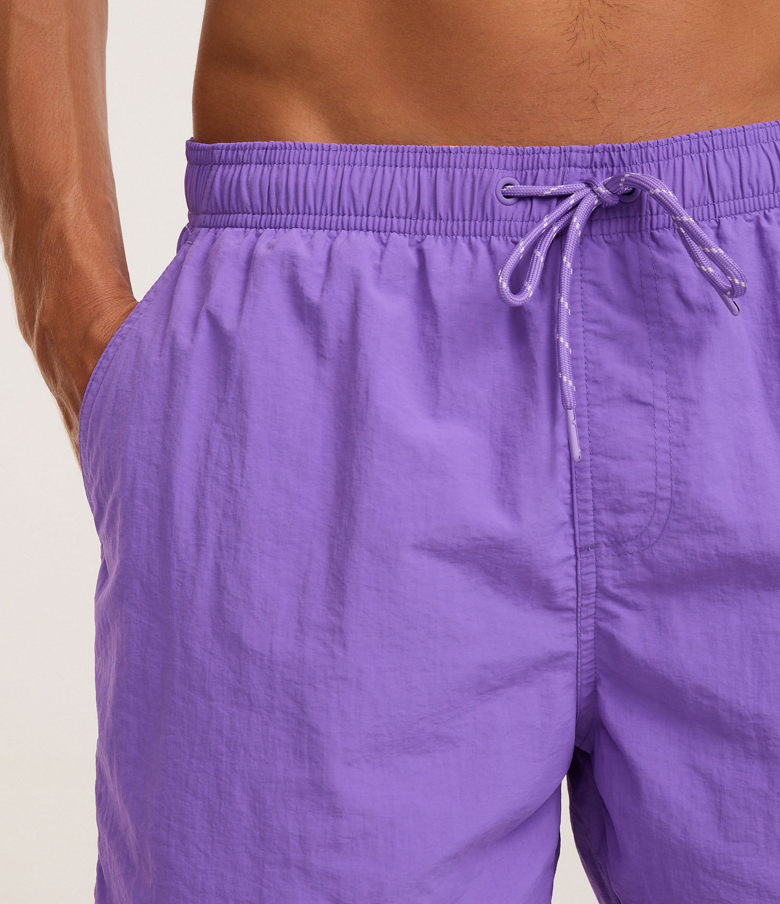 Bermuda de Banho Básica em Microfibra com Cós Elástico e Cordão Roxo 7