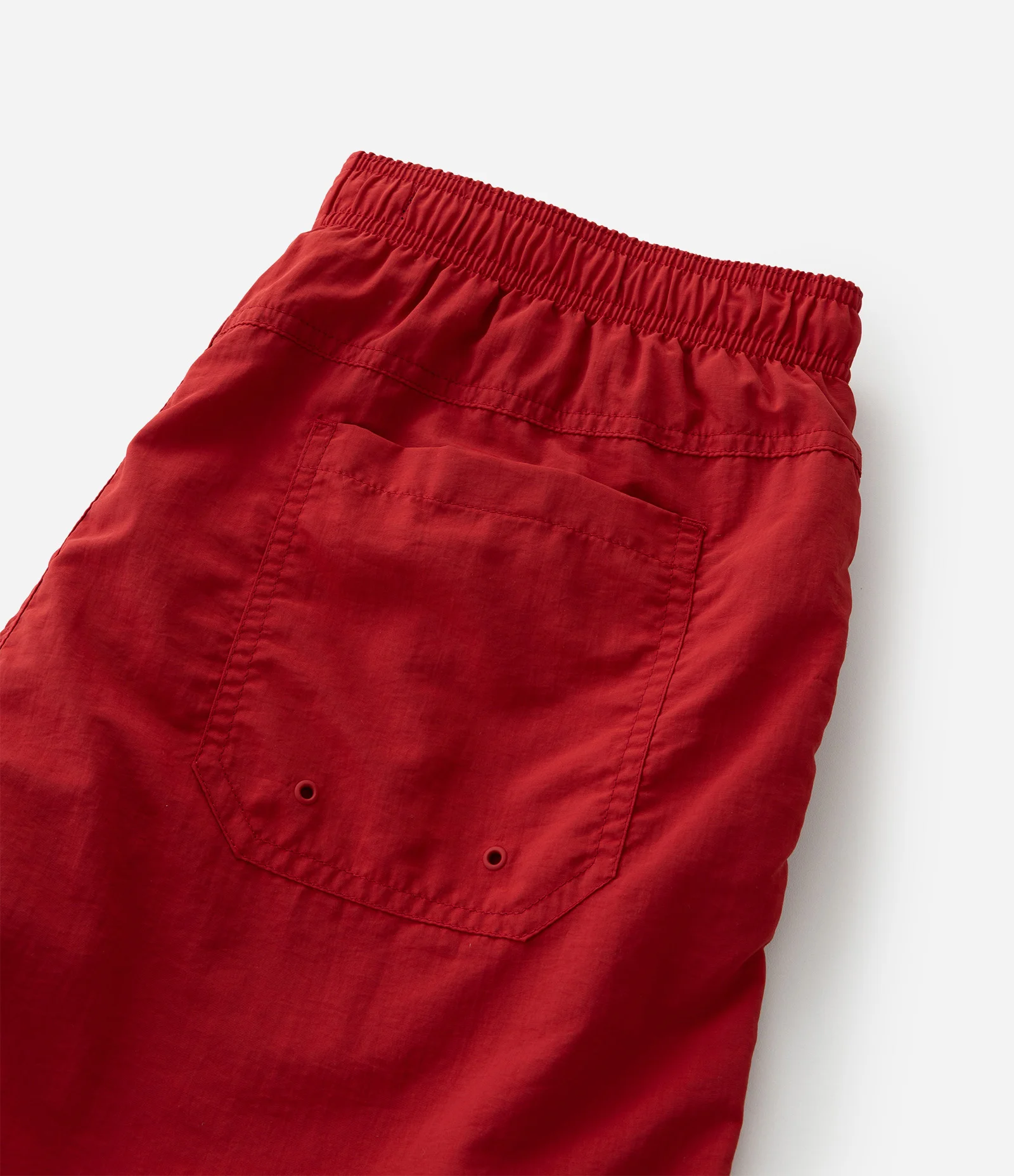 Bermuda de Banho Básica em Microfibra com Cós Elástico e Cordão Vermelho 14