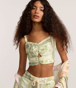Blusa Cropped em Twill com Estampa Tropical