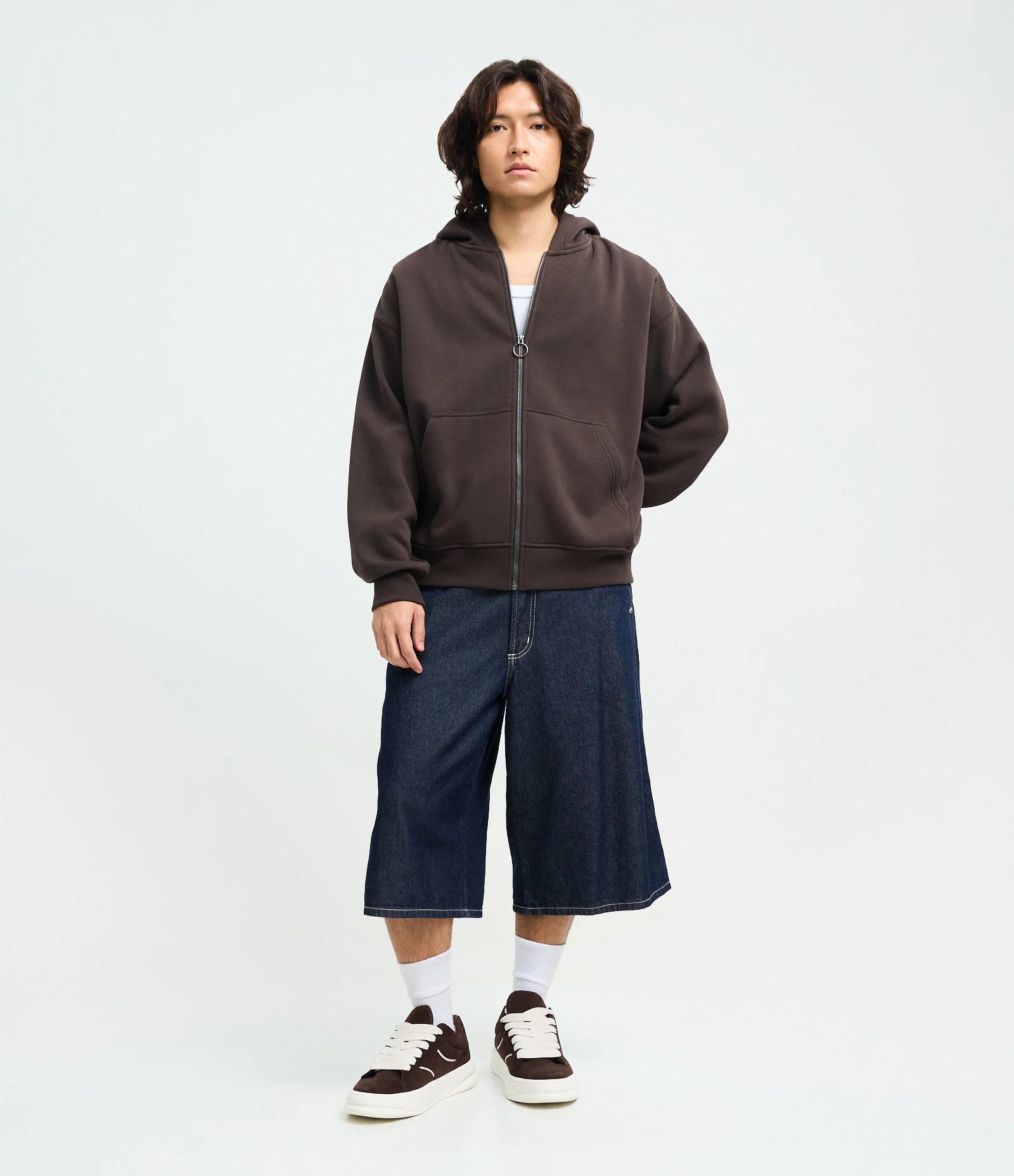 Casaco Boxy em Moletom com Felpa Liso Marrom 2