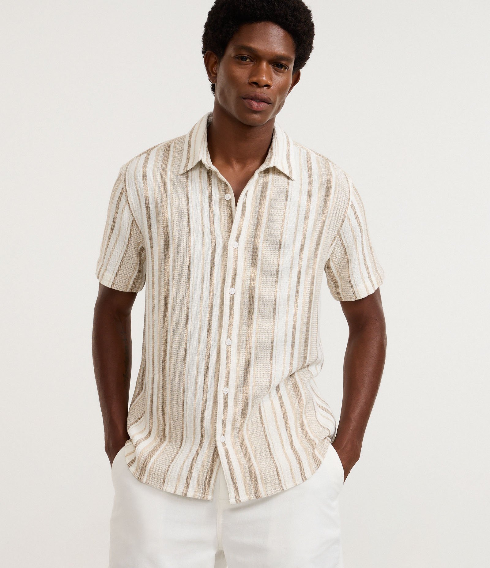 Camisa em Algodão Texturizada com Listras Verde/Cinza/Branco 1