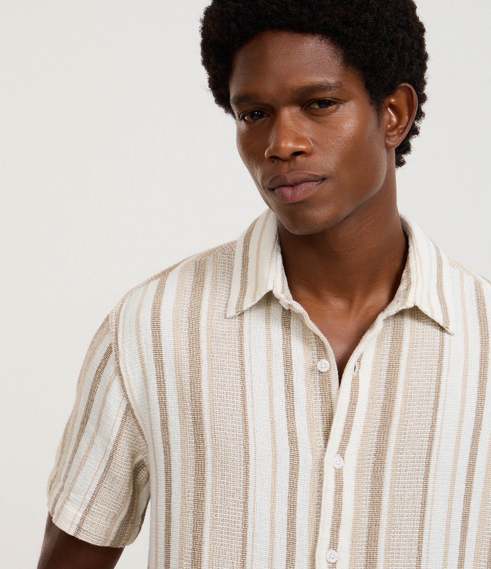 Camisa em Algodão Texturizada com Listras Verde/Cinza/Branco 5