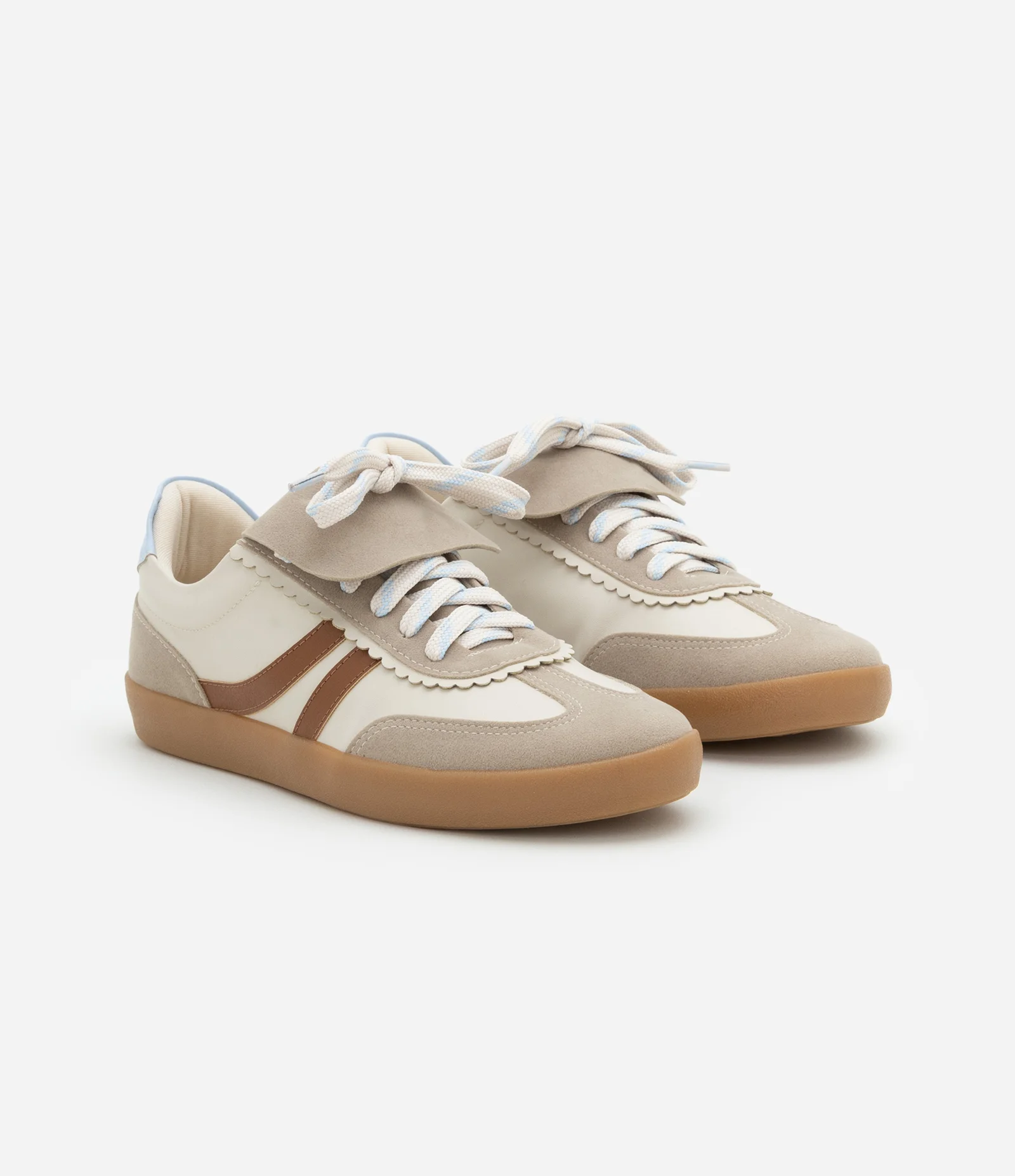 Tênis Chuteira com Lingueta e Cadarço Contrastante Off White/Marrom/Azul 2