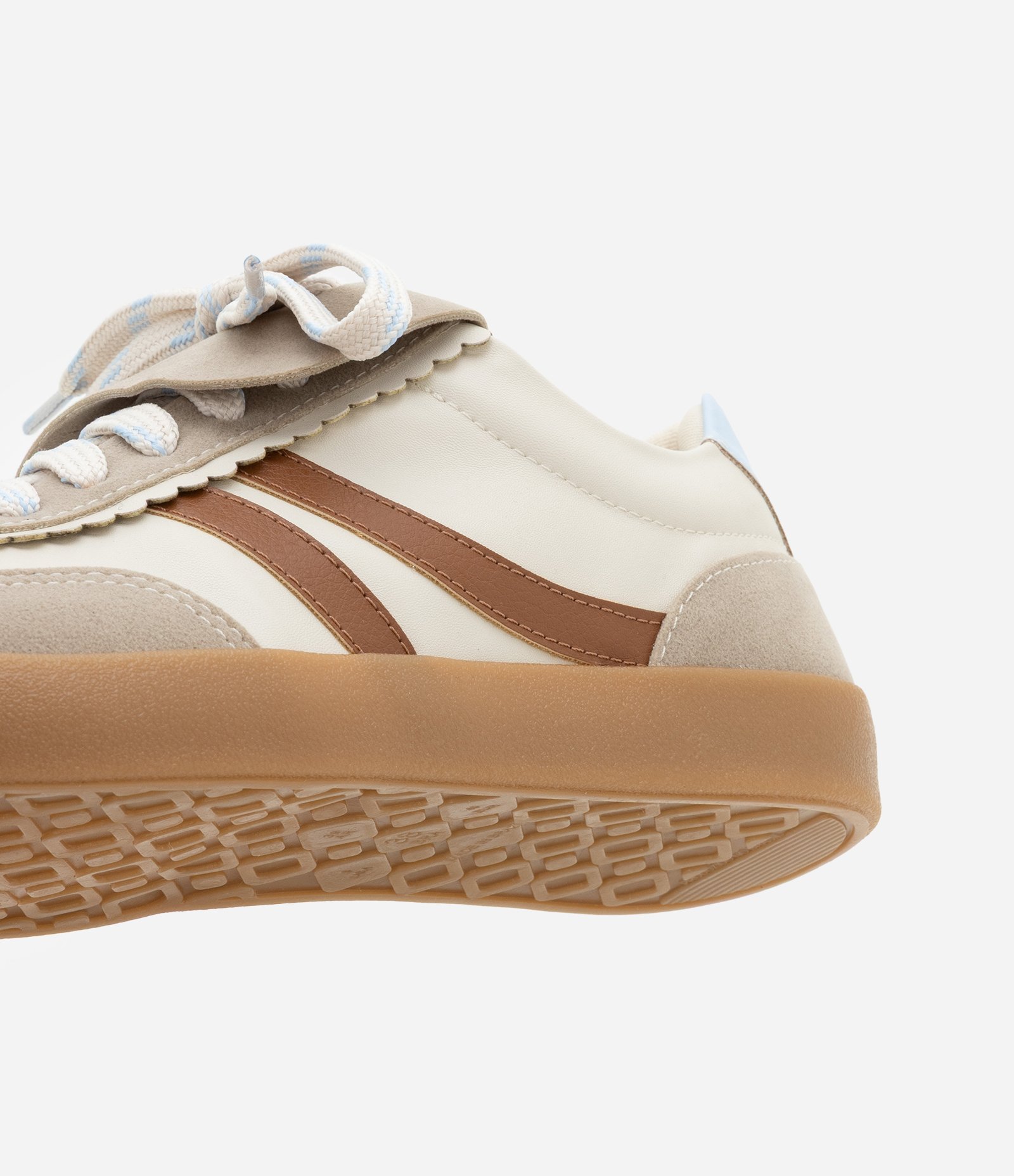 Tênis Chuteira com Lingueta e Cadarço Contrastante Off White/Marrom/Azul 4