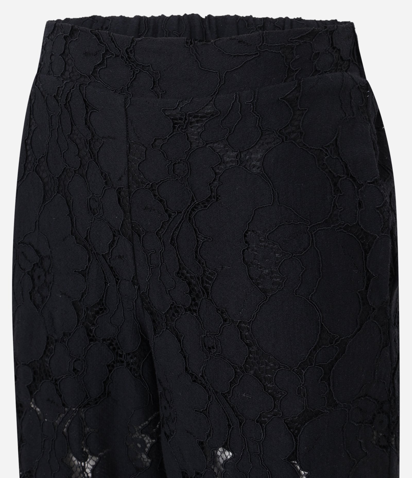 Calça Reta em Renda Floral com Forro Preto 6