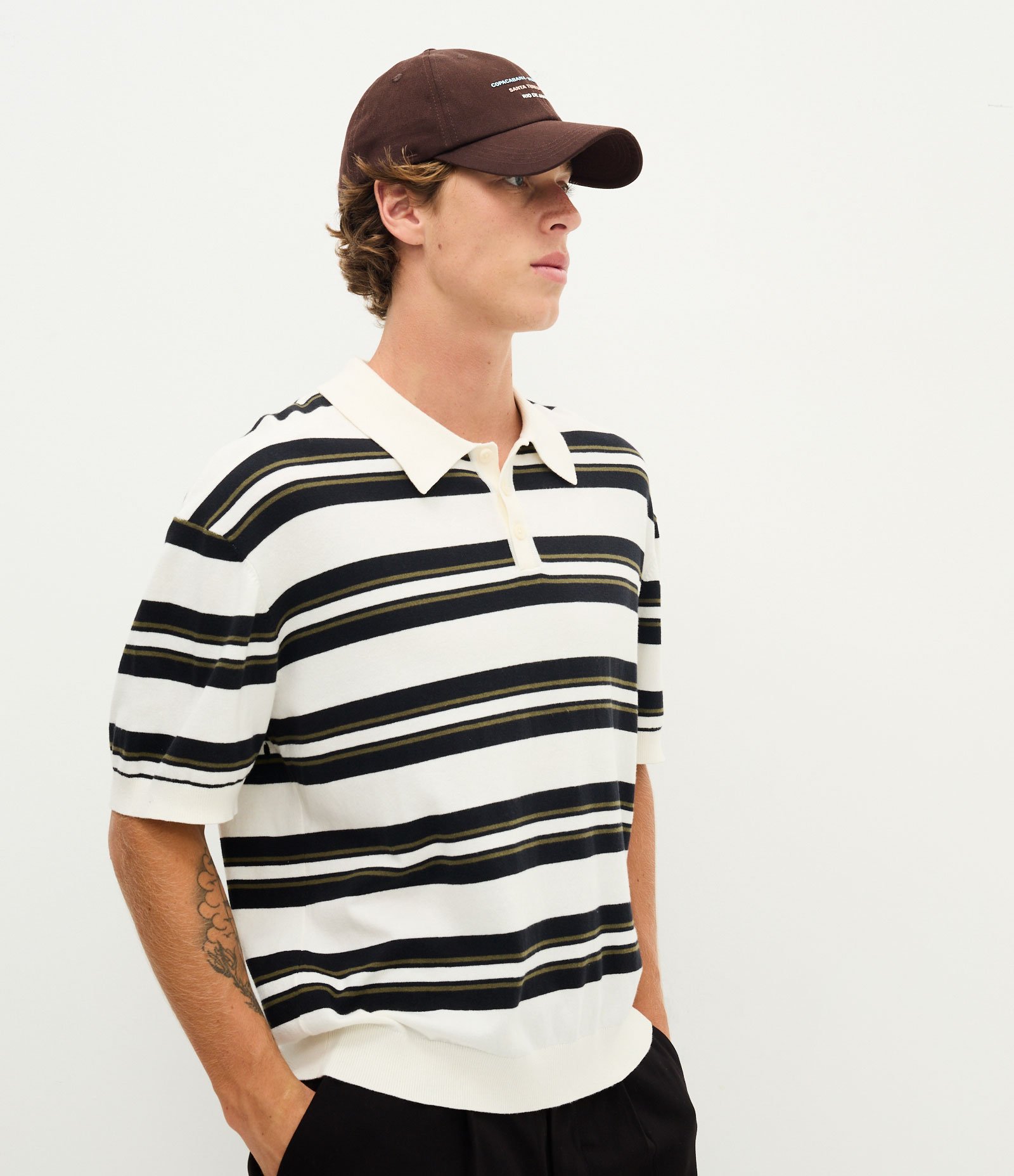 Camiseta Boxy em Tricô Listrado com Gola Polo Branco 2
