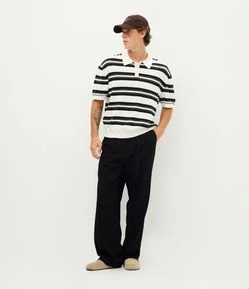 Camiseta Boxy em Tricô Listrado com Gola Polo