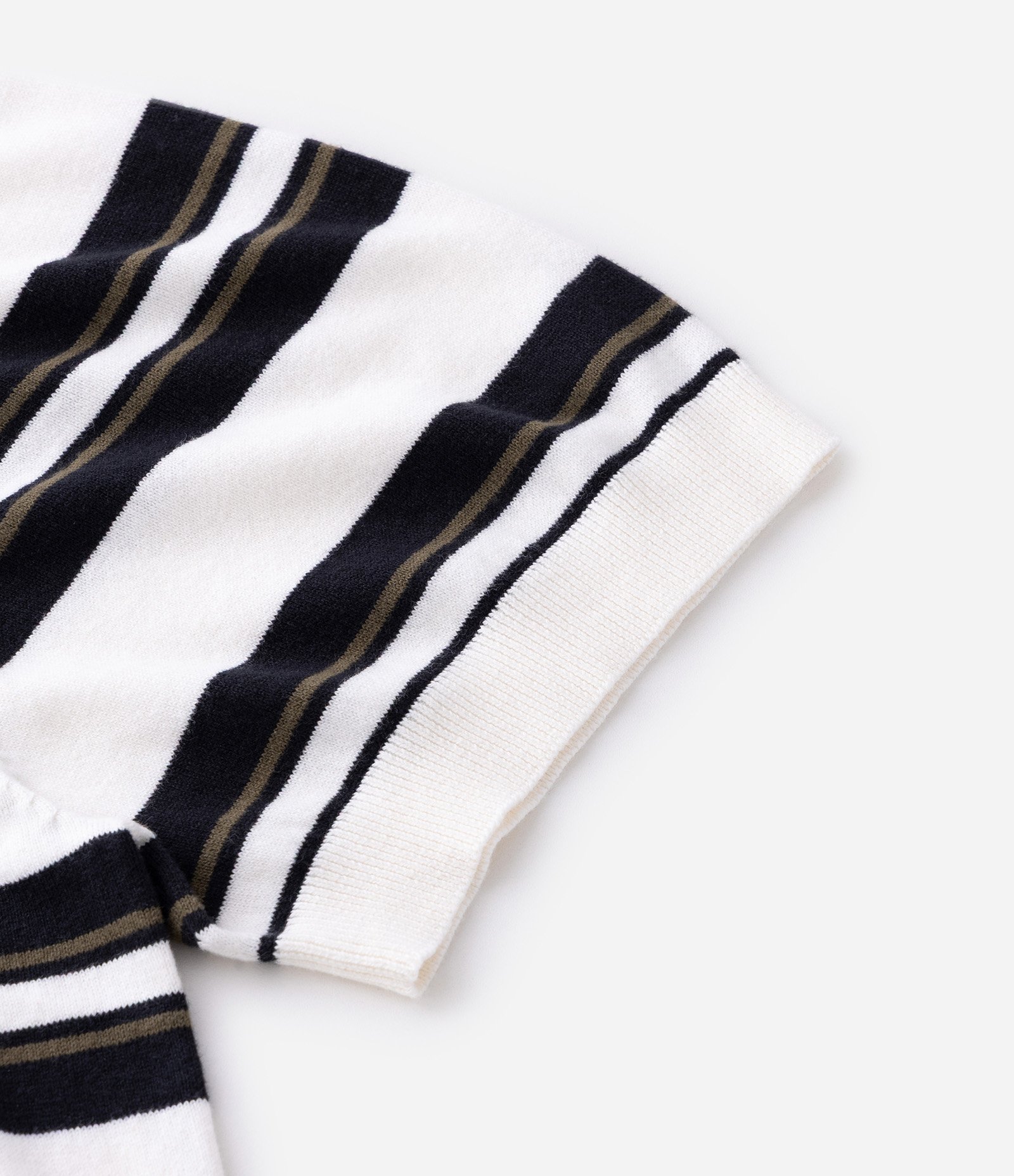 Camiseta Boxy em Tricô Listrado com Gola Polo Branco 5