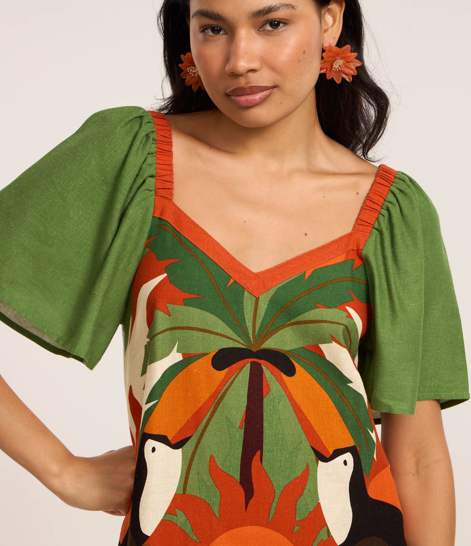 Vestido Curto em Viscolinho com Estampa Floral Multicores 3