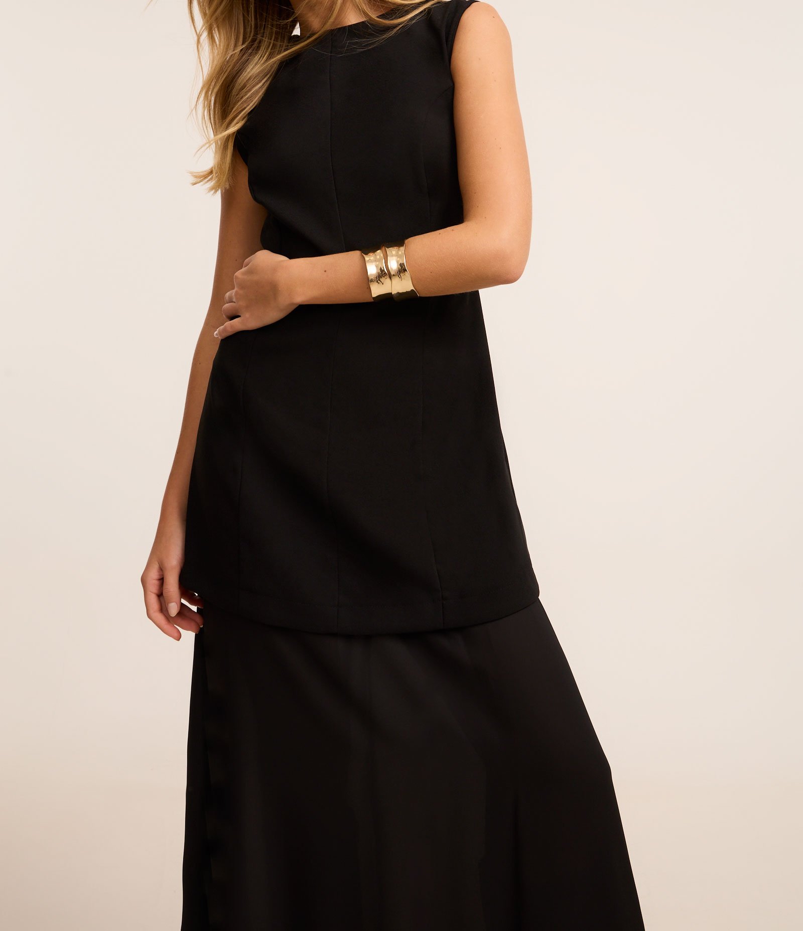 Vestido Long Midi com Saia Sobreposta Preto 3