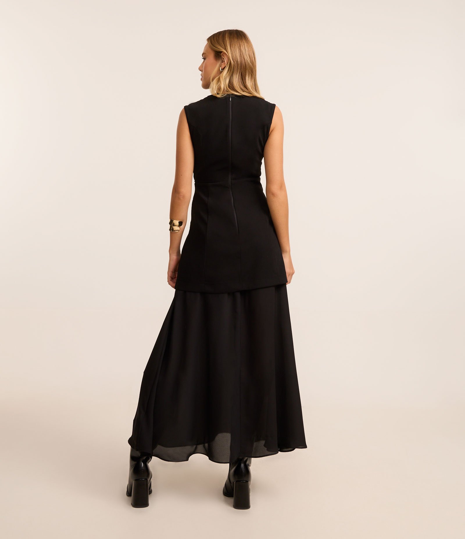 Vestido Long Midi com Saia Sobreposta Preto 4