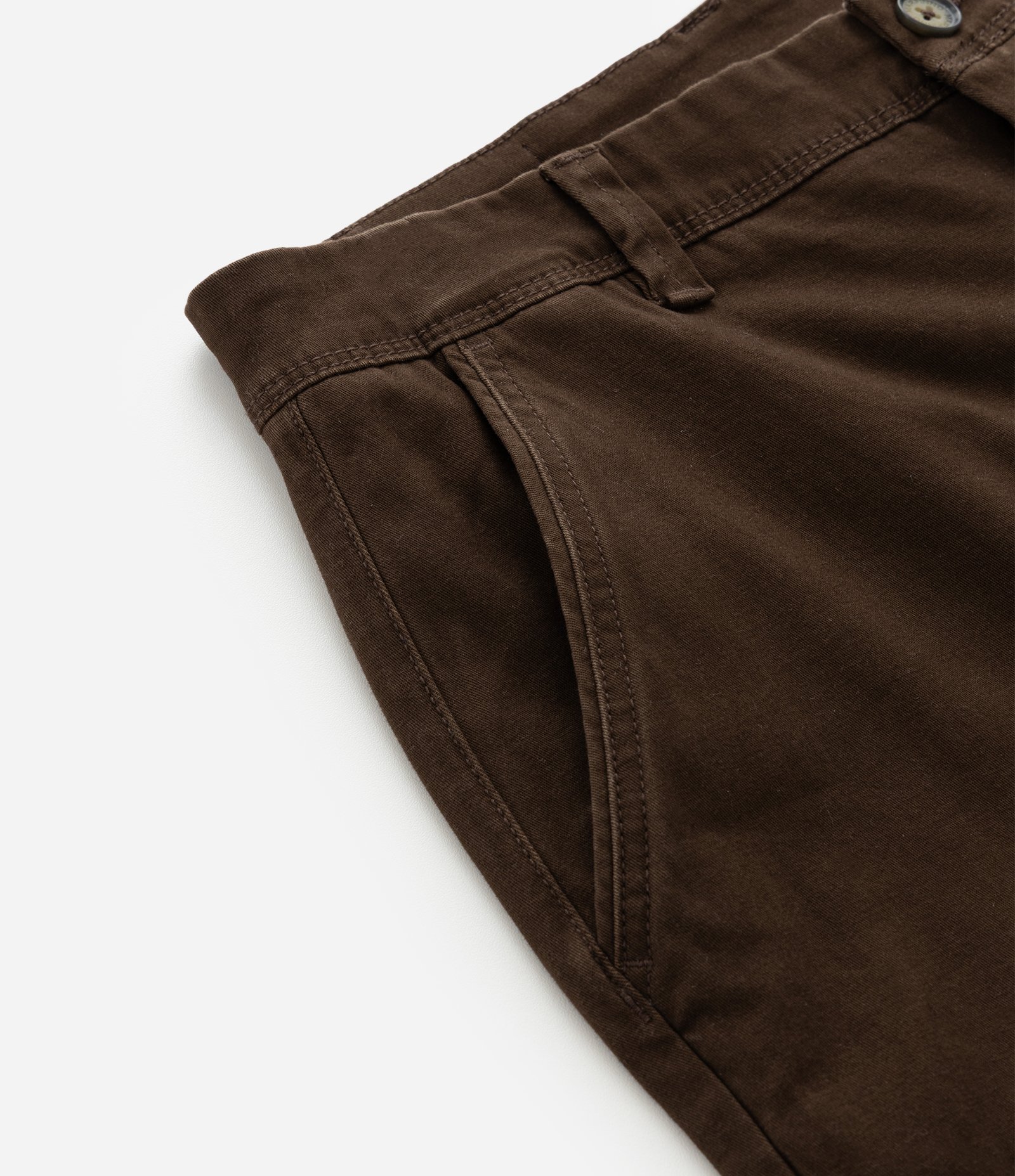 Bermuda Slim em Sarja com Elastano Marrom Intenso 4