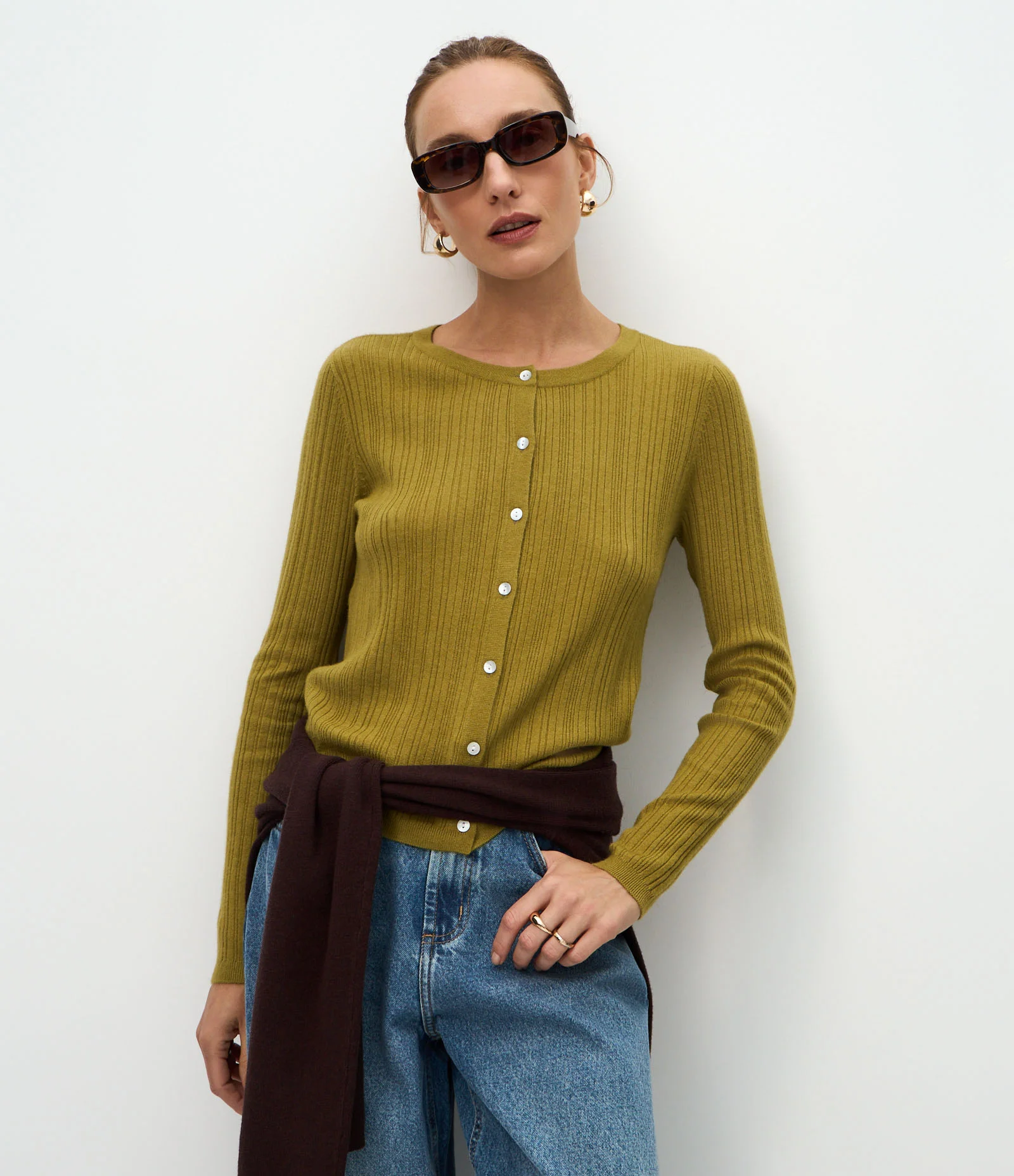 Cardigan Básico Ajustado em Tricô Canelado Verde Oliva 1