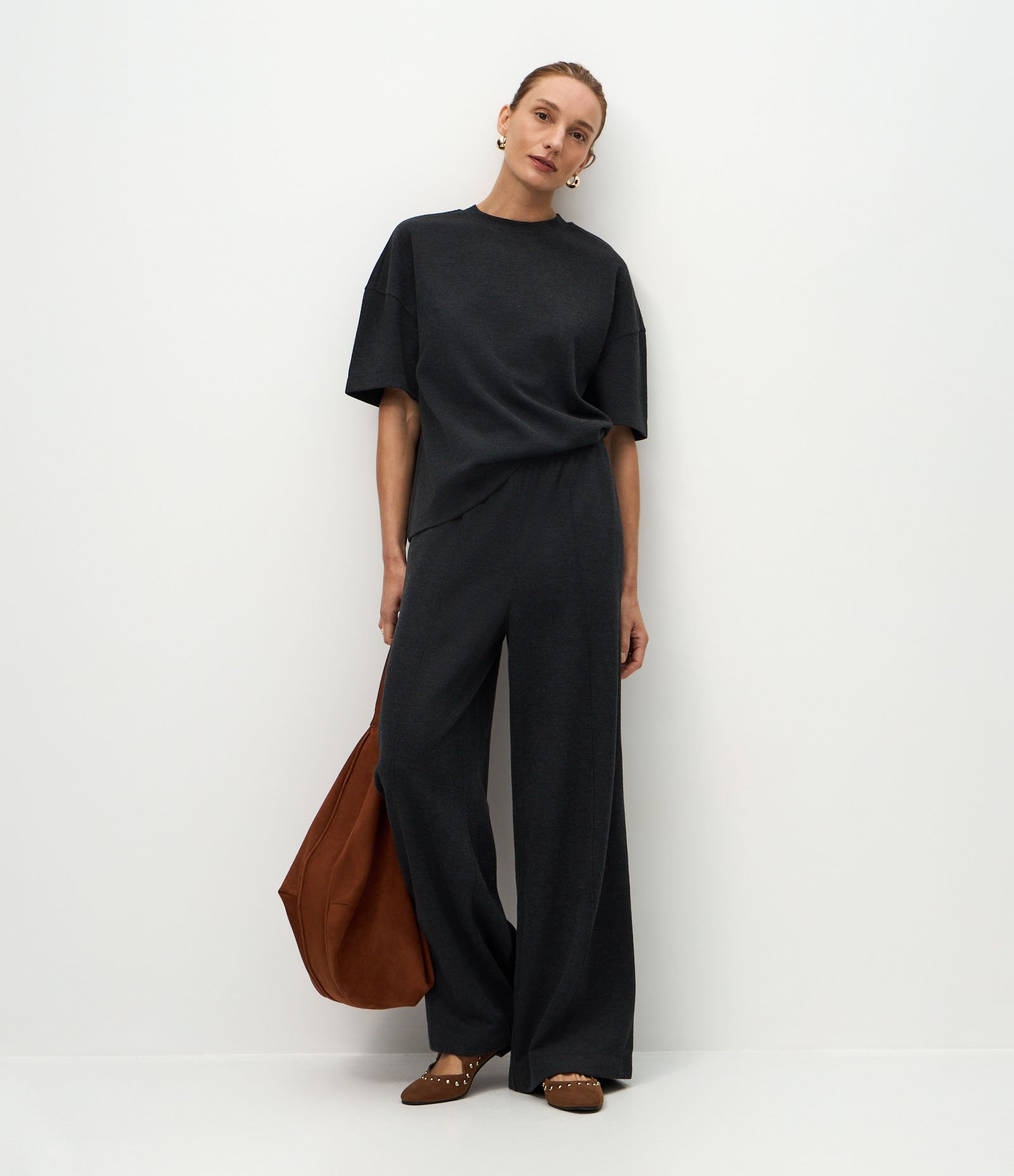 Blusa Moletom Oversized com Manga Curta Cinza Chumbo 2