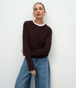 Cardigan em Tricô com Bolsos Frontais