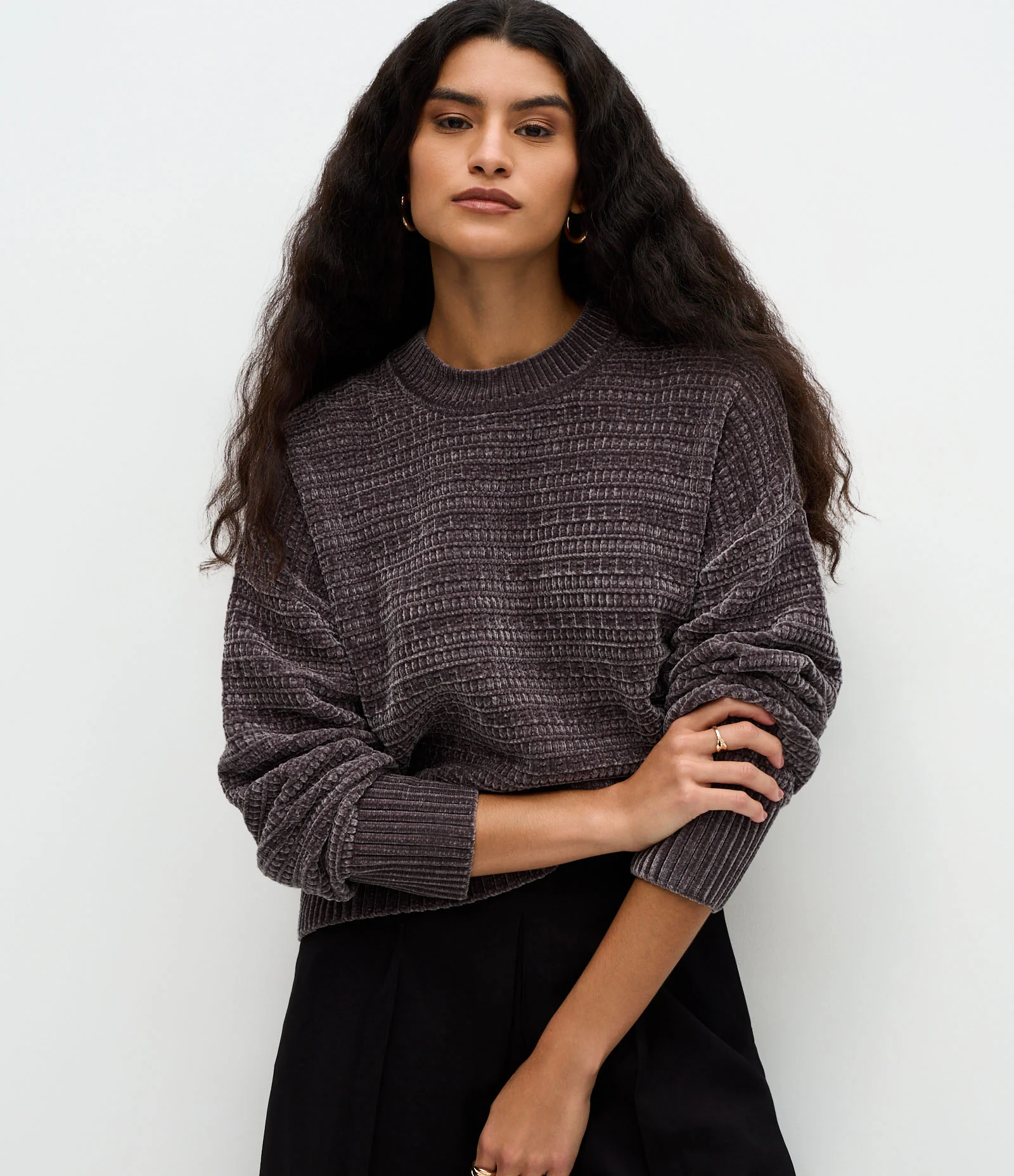 Suéter Regular e Texturizado em Tricô Chenille Cinza 2