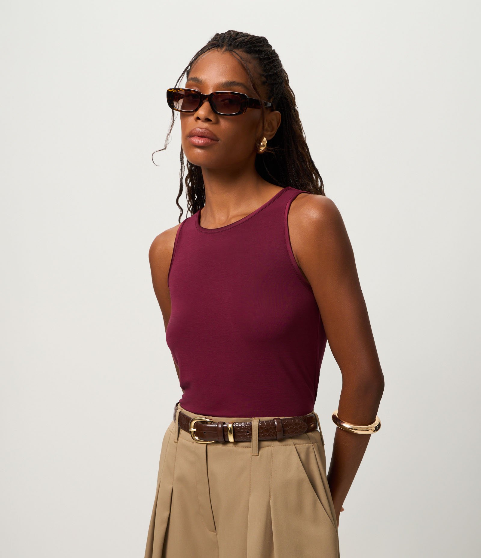 Blusa Básica em Viscose com Gola Redonda Bordô 1