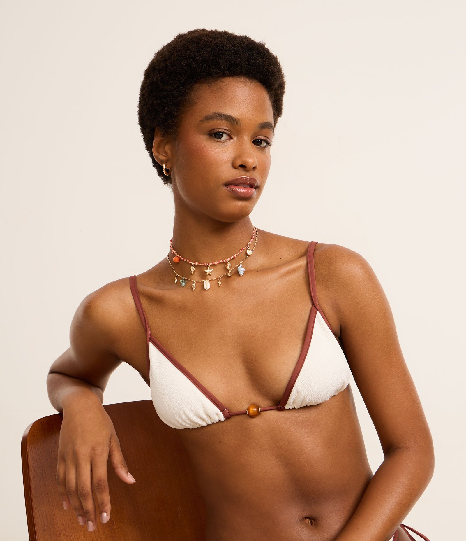 Biquíni Top Cortininha em Microfibra com Viés Contrastante Branco 1