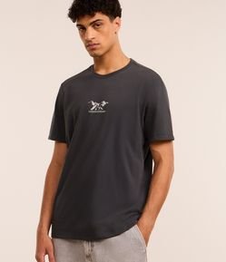 Camiseta T-Shirt em Algodão com Estampa Montanha