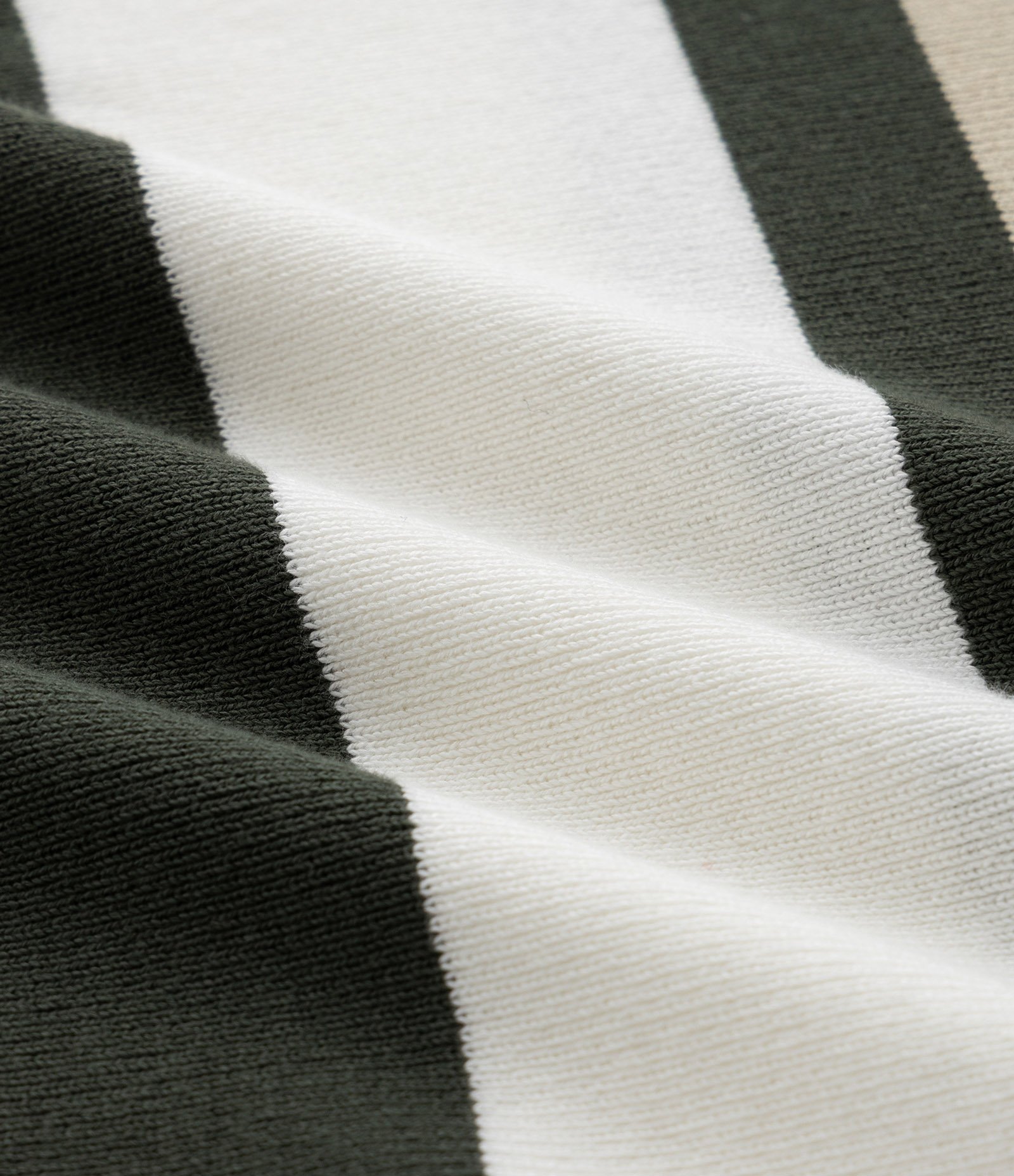 Suéter Regular em Viscose com Bloco de Cores Bege/Branco/Verde 9