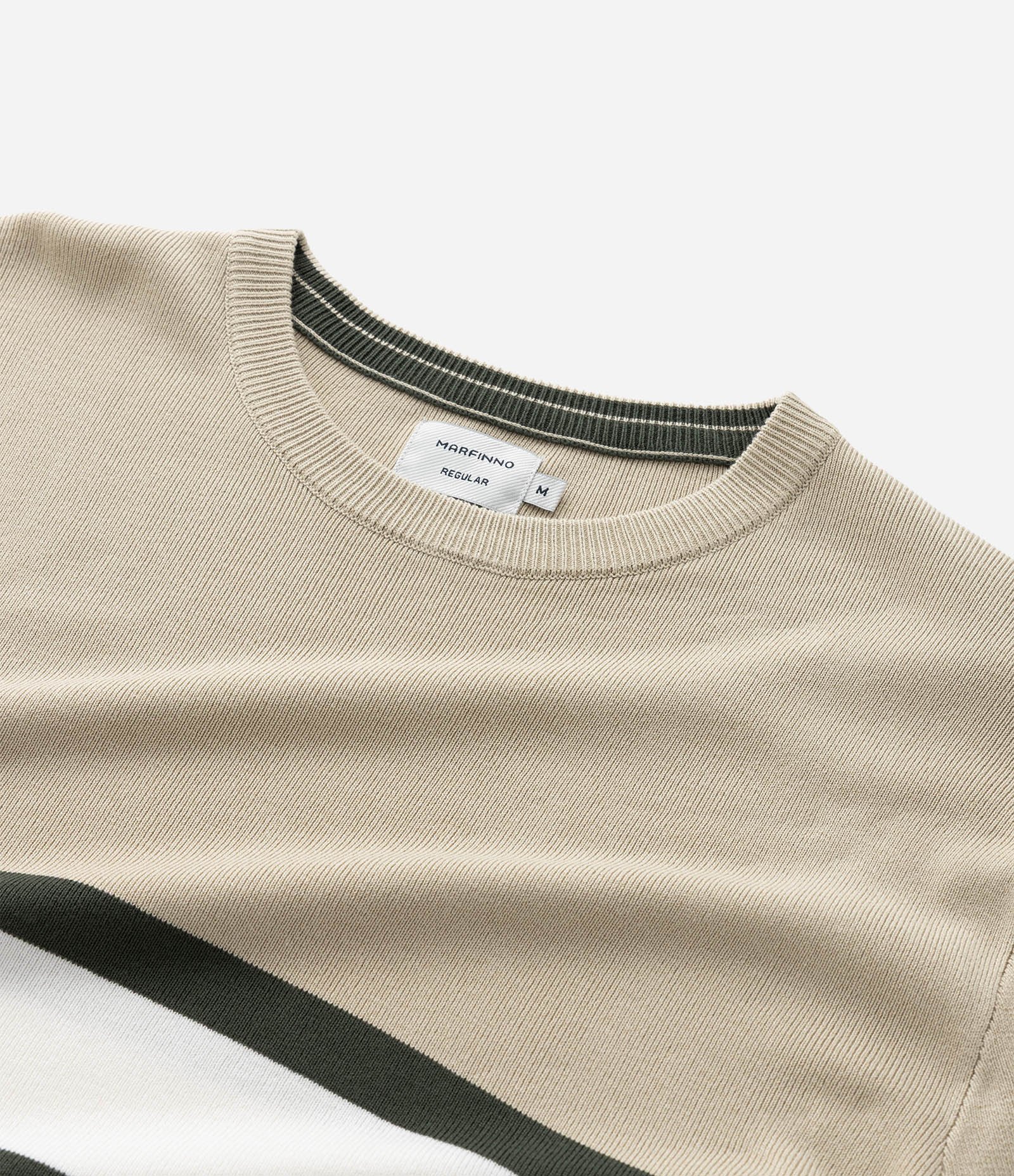 Suéter Regular em Viscose com Bloco de Cores Bege/Branco/Verde 10