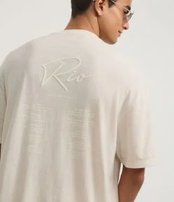 Camiseta Relaxed em Algodão com Lettering em Revelo Rio