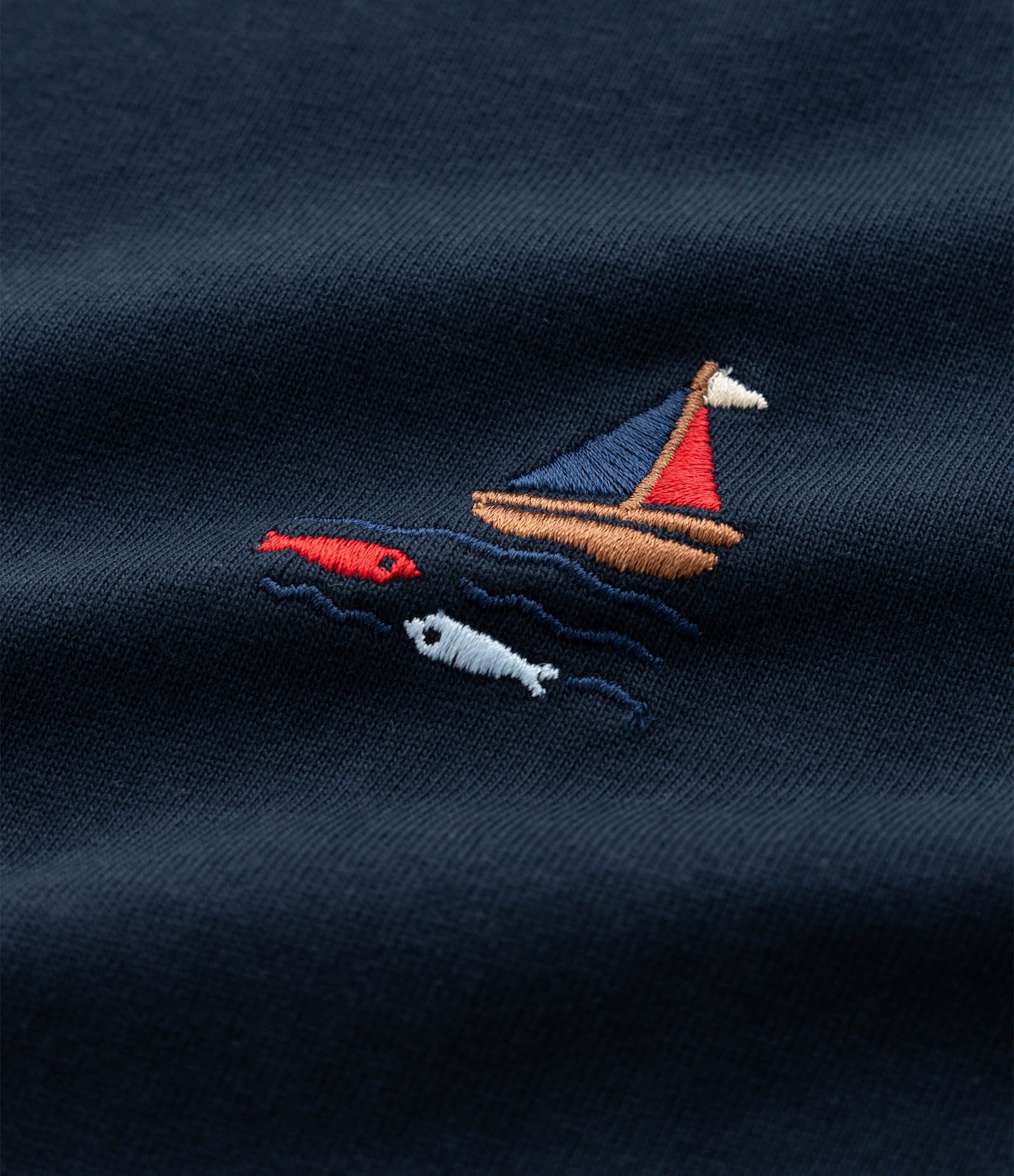 Camiseta Comfort em Algodão com Bordado de Barco e Peixes Azul 7
