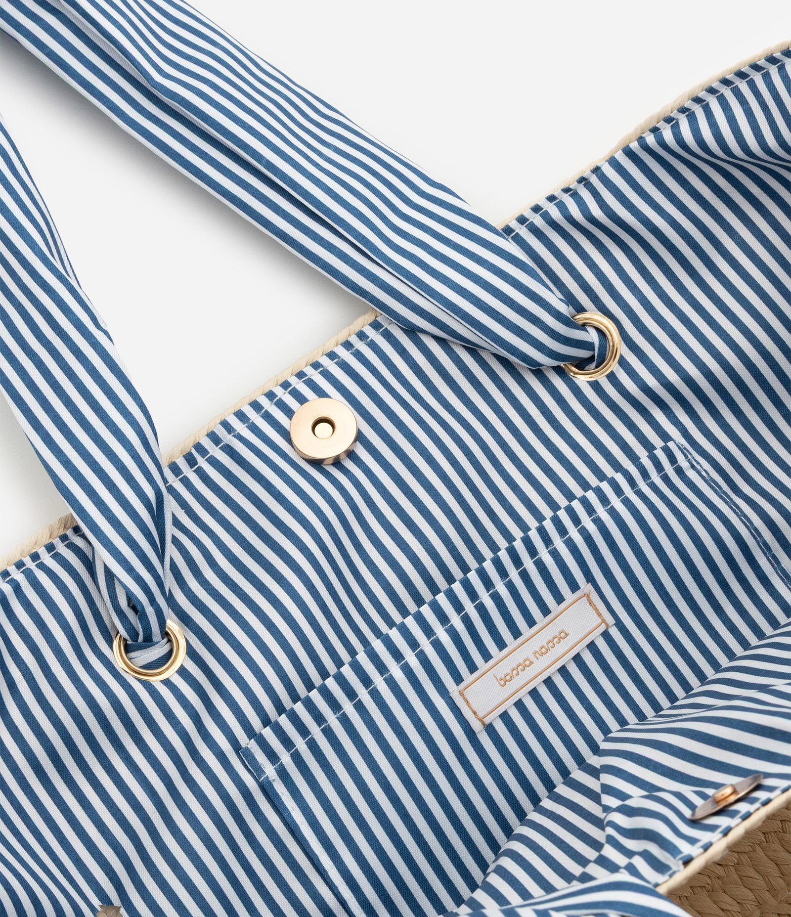 Bolsa de Palha com Alça e Forro de Tecido Listrado Bege 5